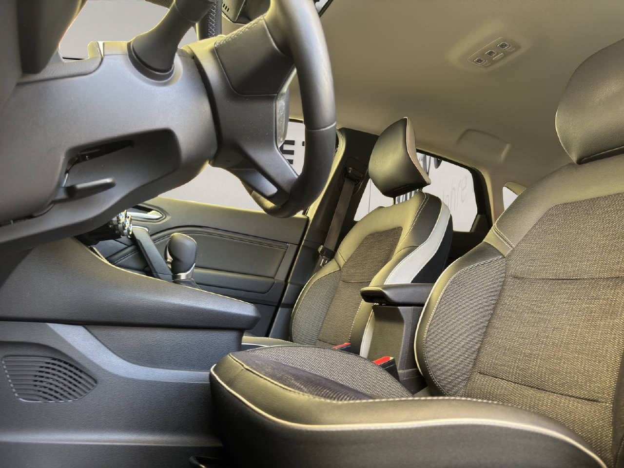 RENAULT Captur 1.6 E-Tech techno-image-11