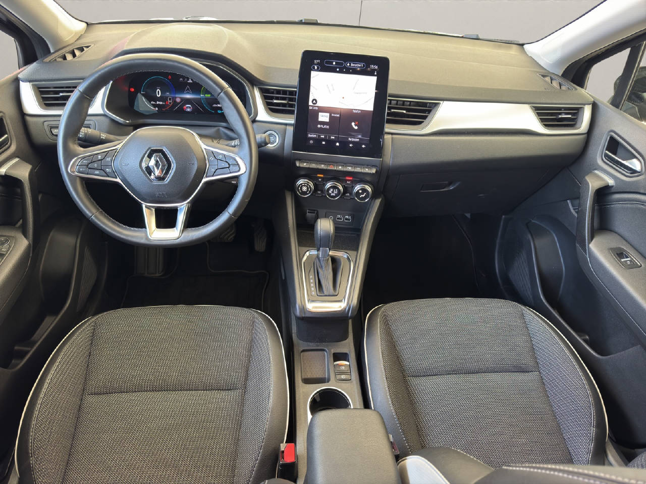 RENAULT Captur 1.6 E-Tech techno-image-9