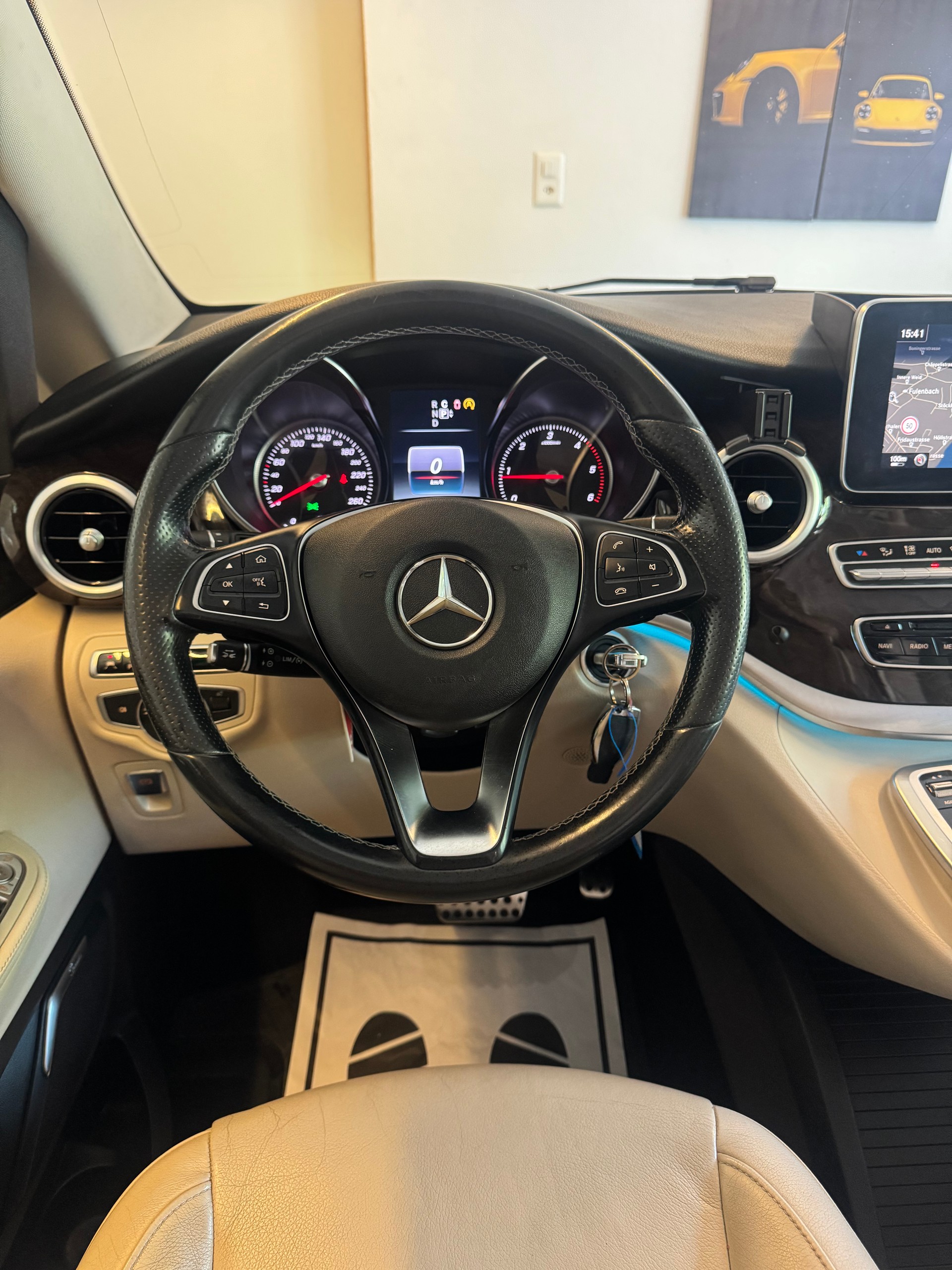 MERCEDES-BENZ V 250 d Avantgarde lang 7G-Tronic *7 Plätzer *CH-Fahrzeug*-image-16
