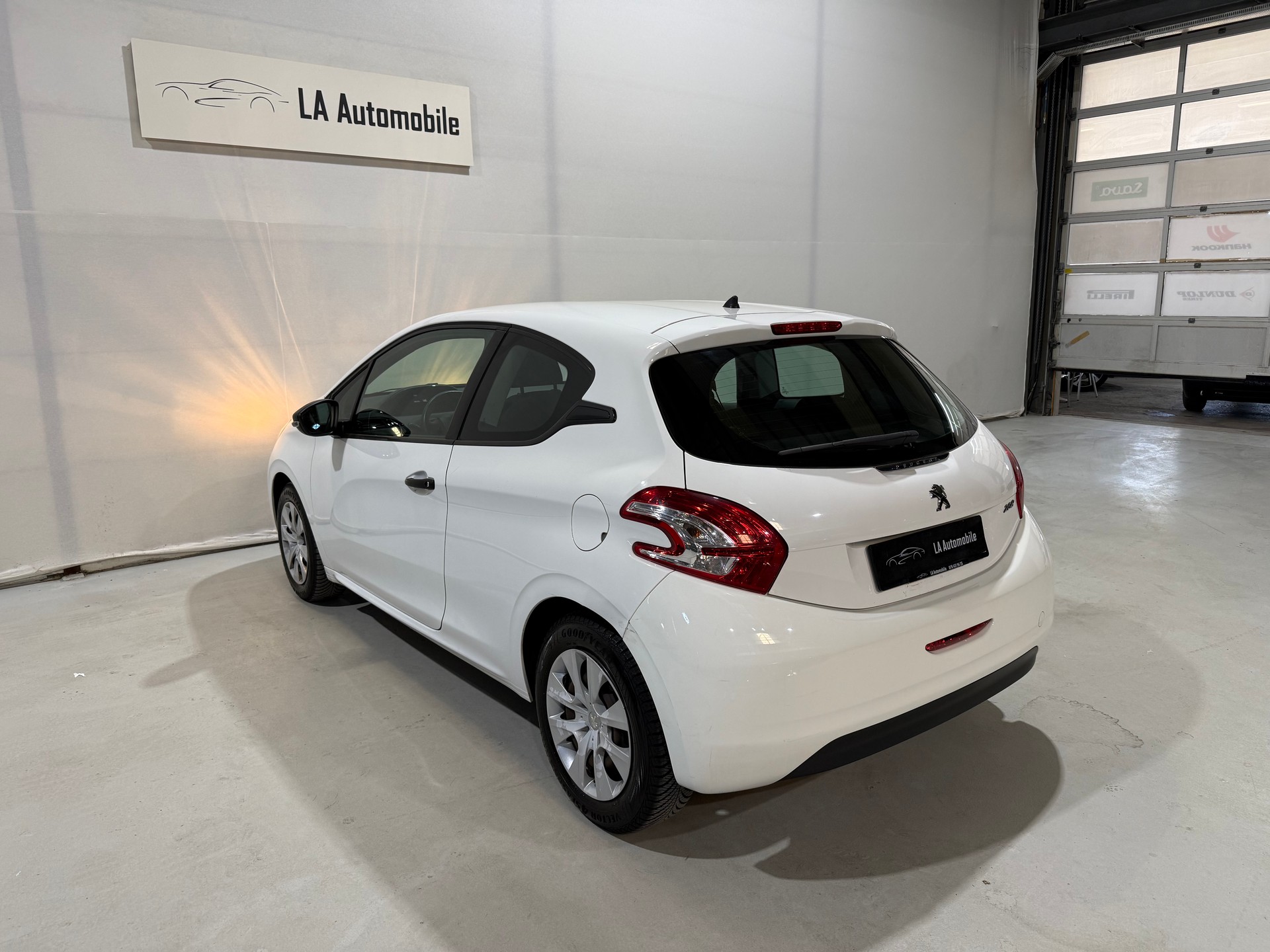 PEUGEOT 208 1.0 VTi Access-image-9