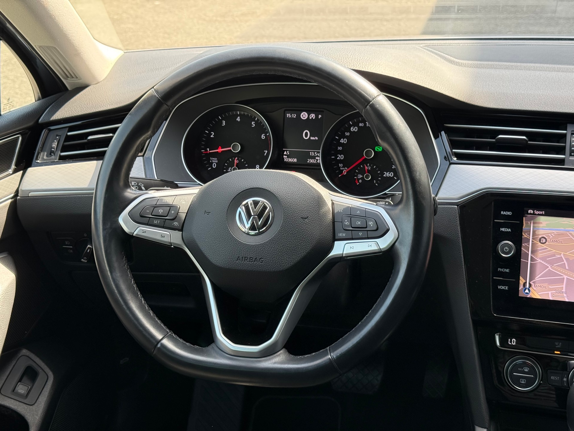 VW Passat Variant 1.5 TSI EVO Business DSG-image-9