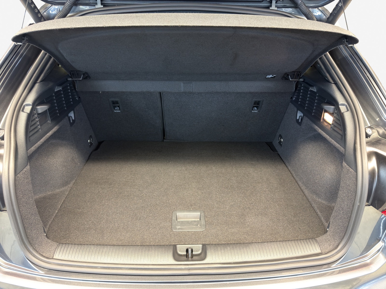 AUDI SQ2 TFSI quattro S-tronic-image-12