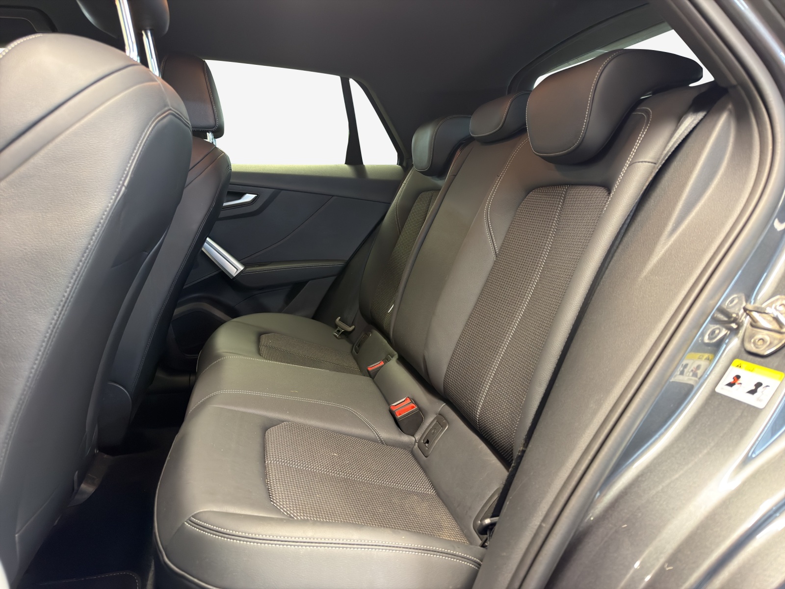 AUDI SQ2 TFSI quattro S-tronic-image-11