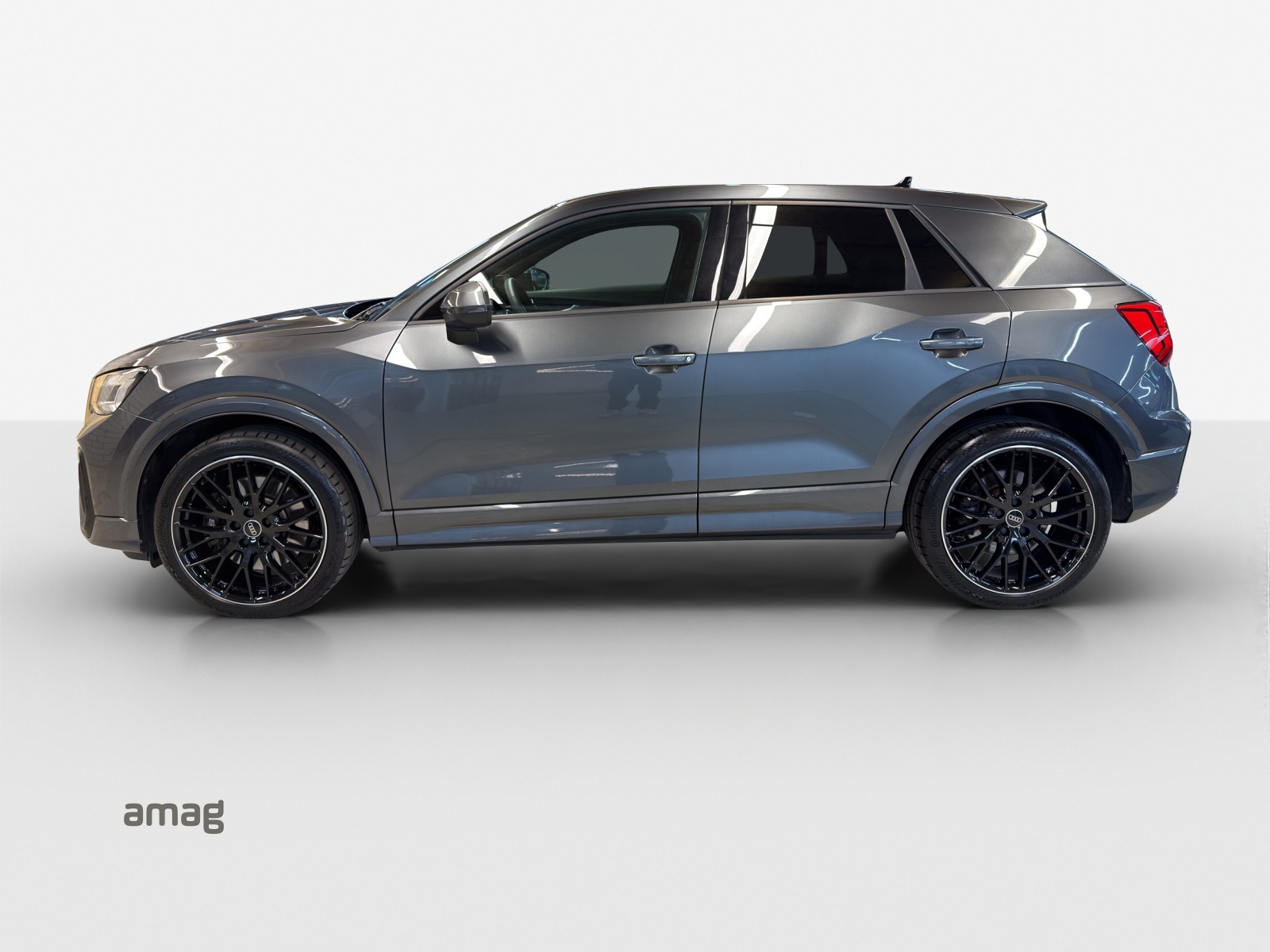 AUDI SQ2 TFSI quattro S-tronic-image-1