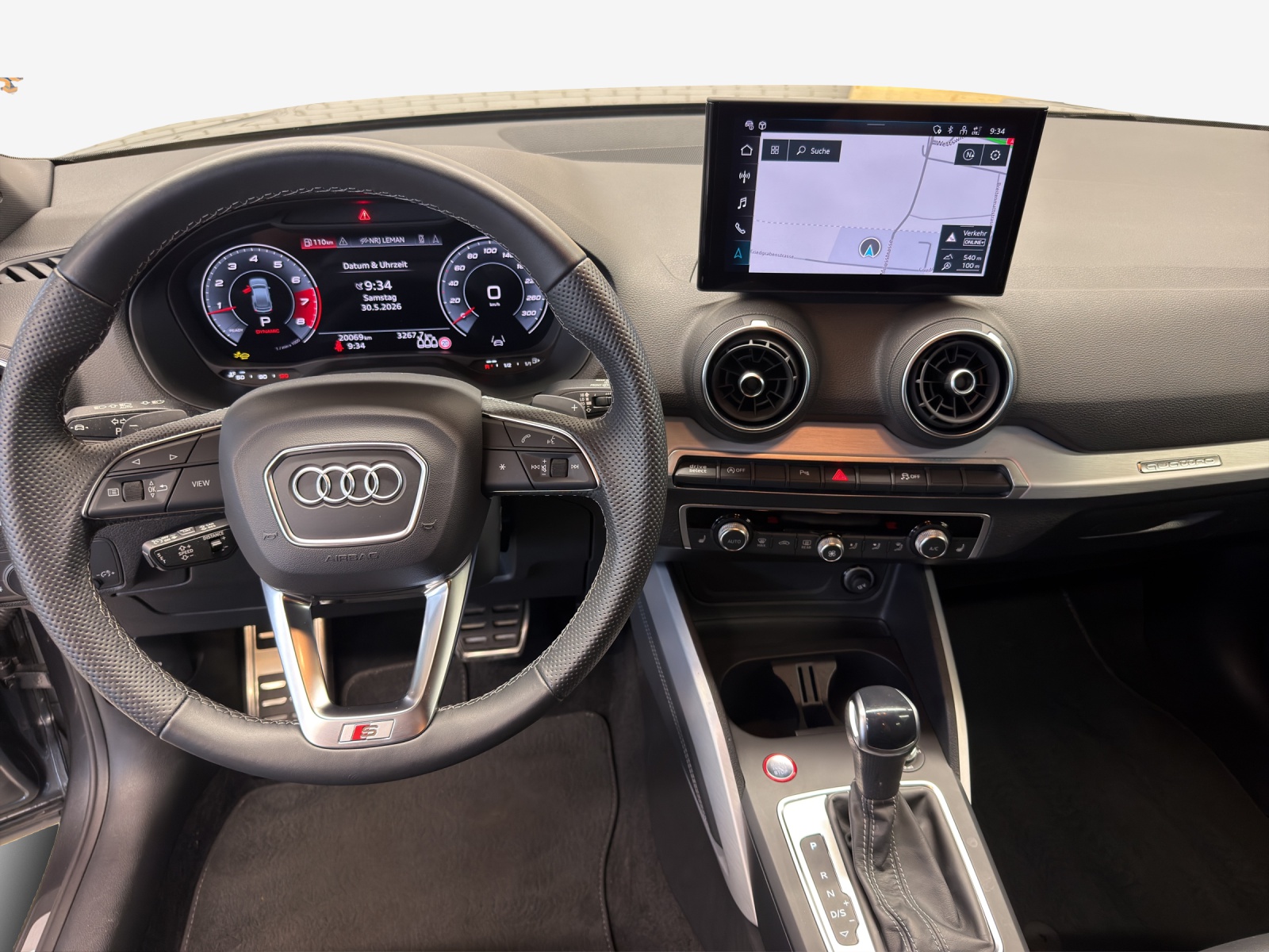 AUDI SQ2 TFSI quattro S-tronic-image-8