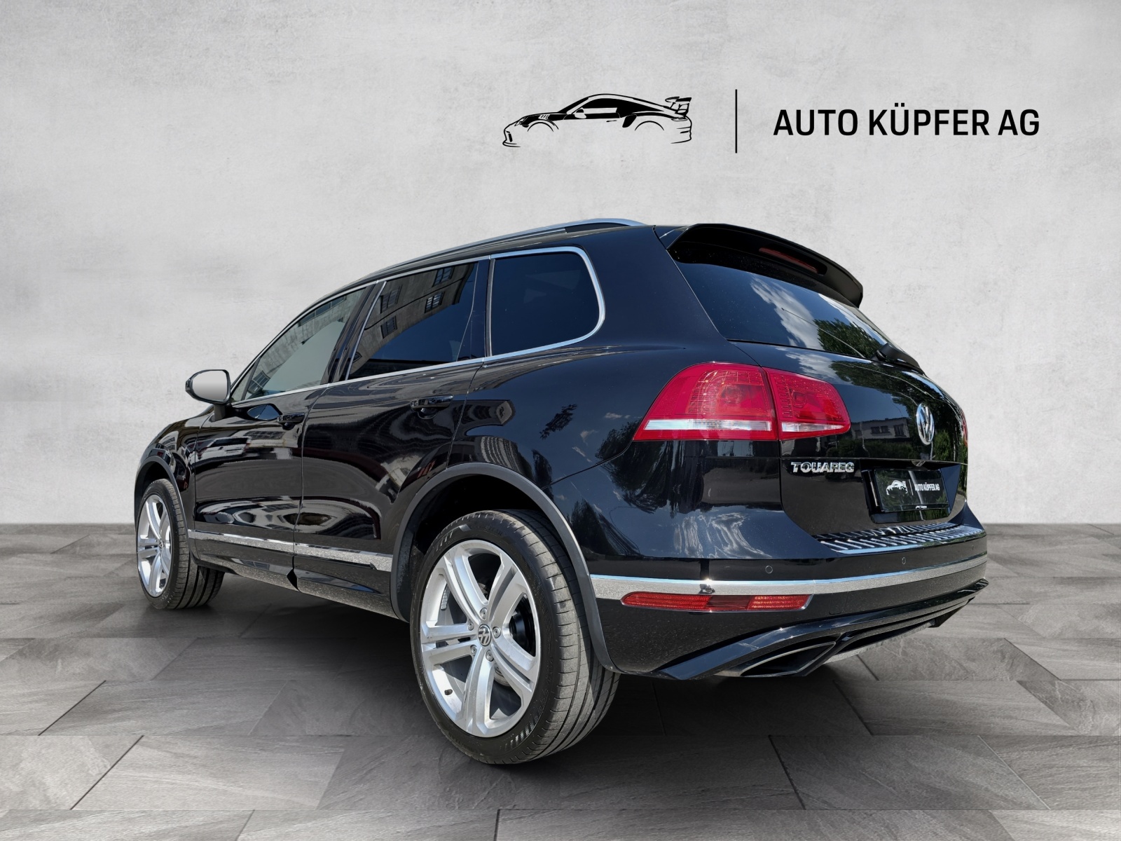 VW Touareg 3.0 TDI BMT Terrain Tech R-Line EXCLUSIVE Peak (Mit Sperren!)-showroom-element-3
