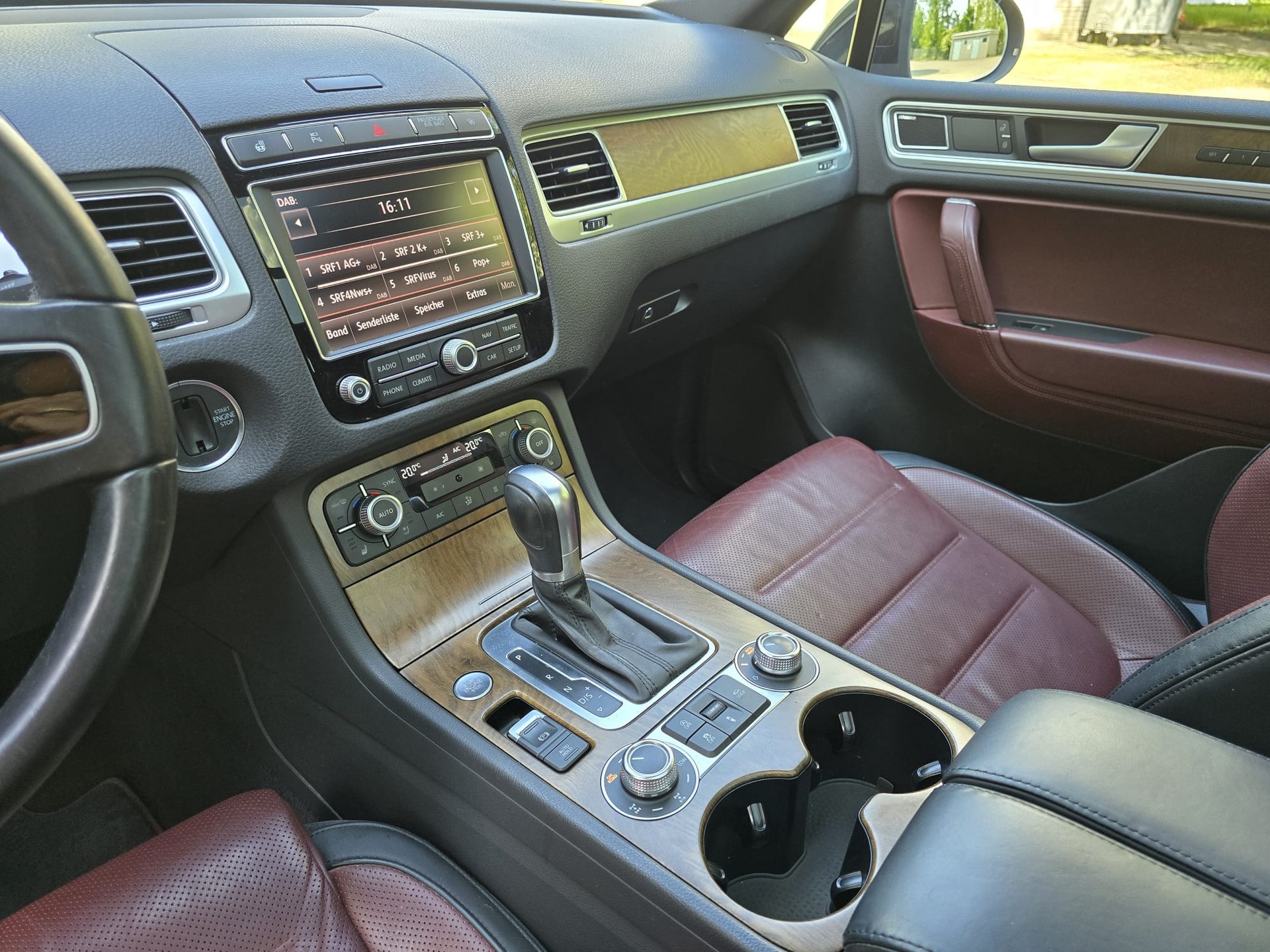 VW Touareg 3.0 TDI BMT Terrain Tech R-Line EXCLUSIVE Peak (Mit Sperren!)-image-8