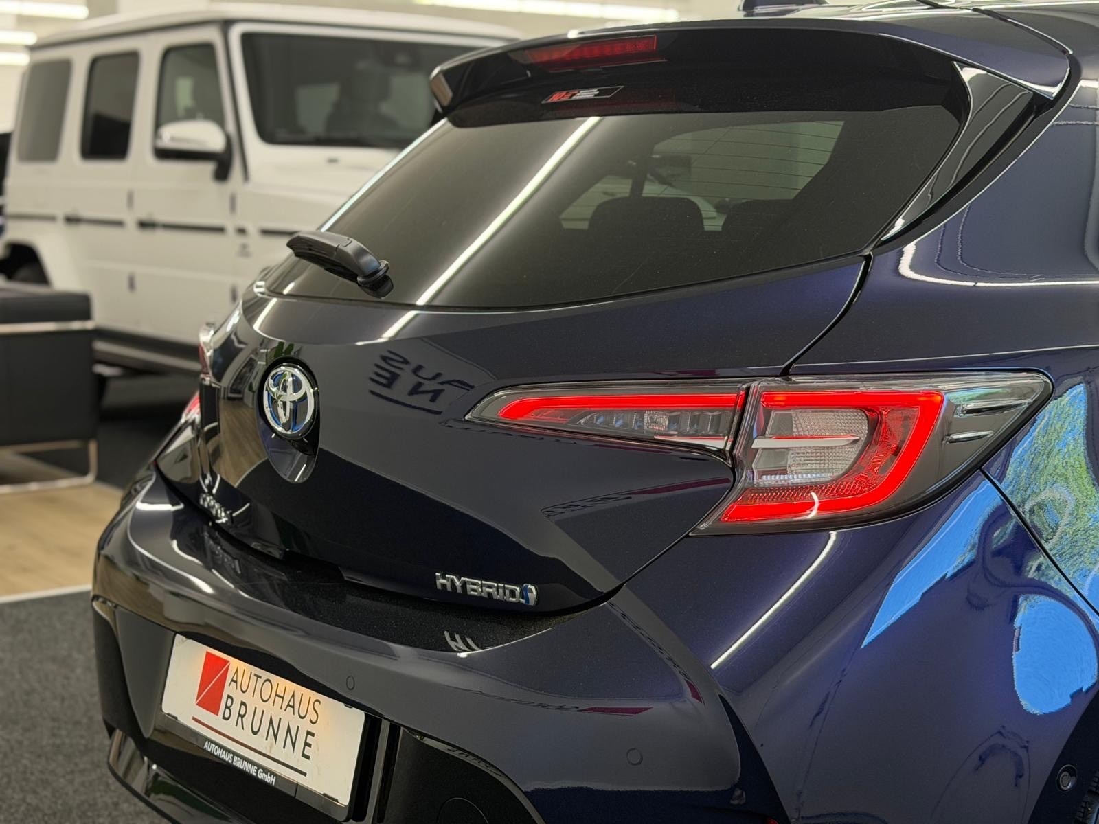 TOYOTA Corolla 1.8 HSD Active e- CVT-image-10