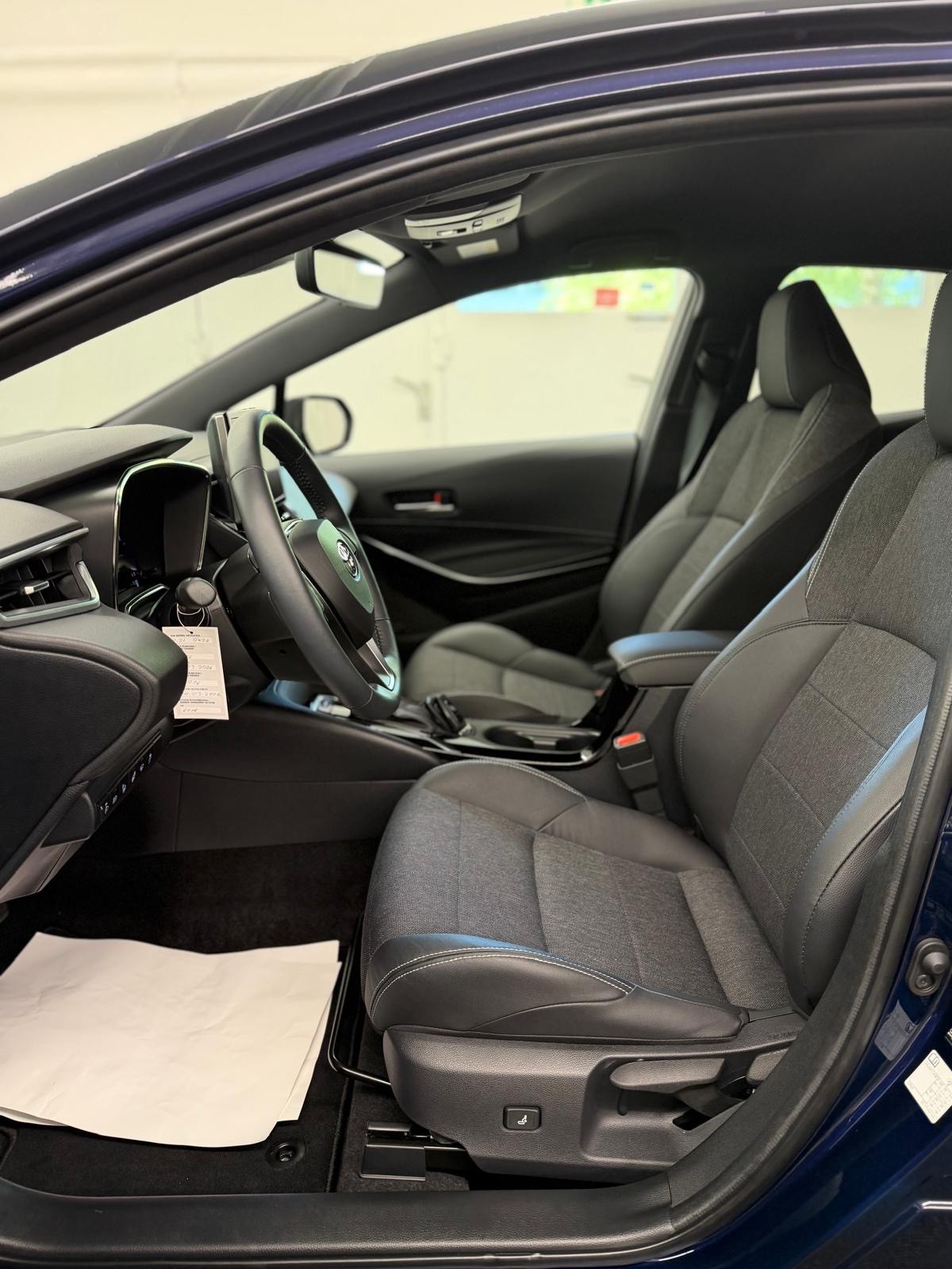 TOYOTA Corolla 1.8 HSD Active e- CVT-image-20