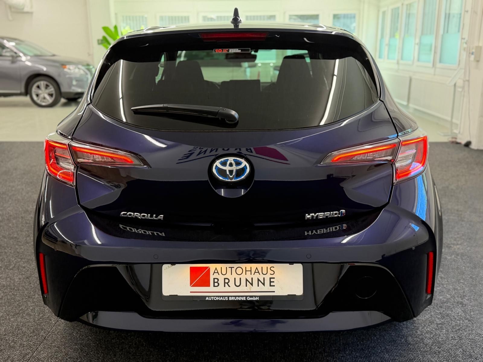 TOYOTA Corolla 1.8 HSD Active e- CVT-image-5