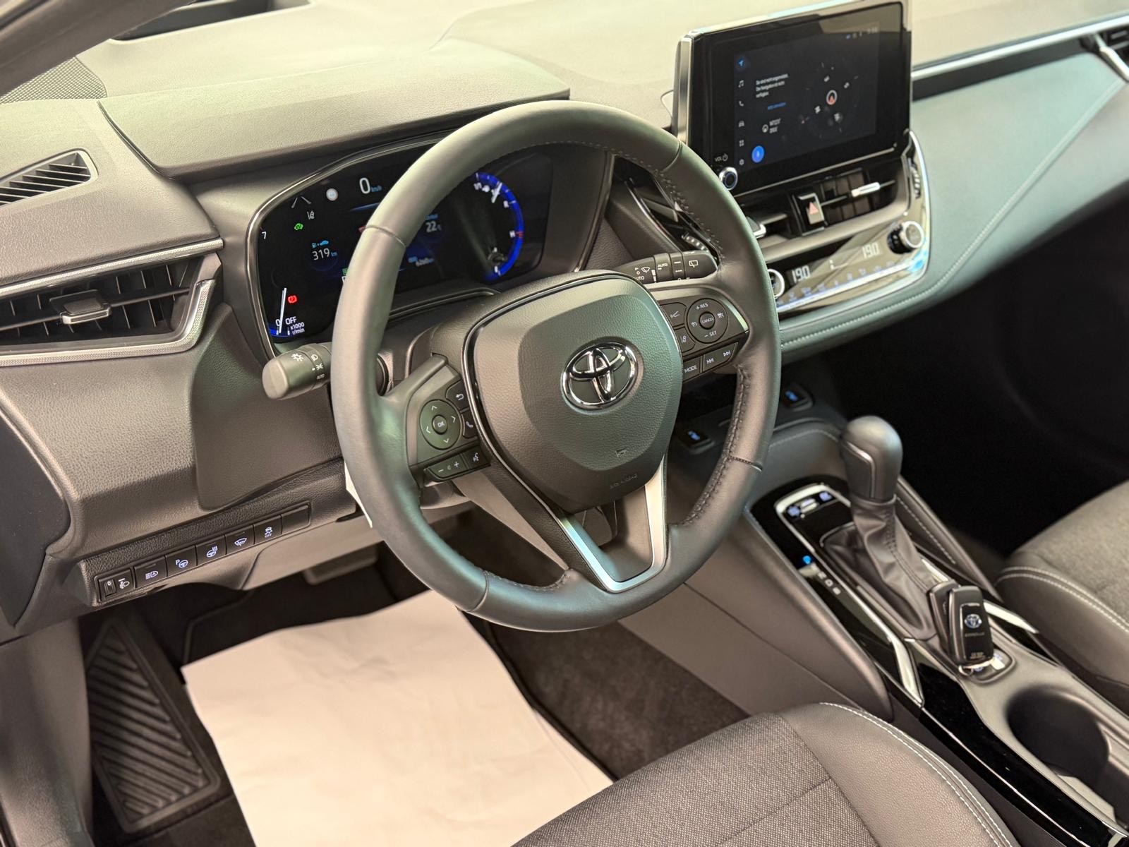TOYOTA Corolla 1.8 HSD Active e- CVT-image-13