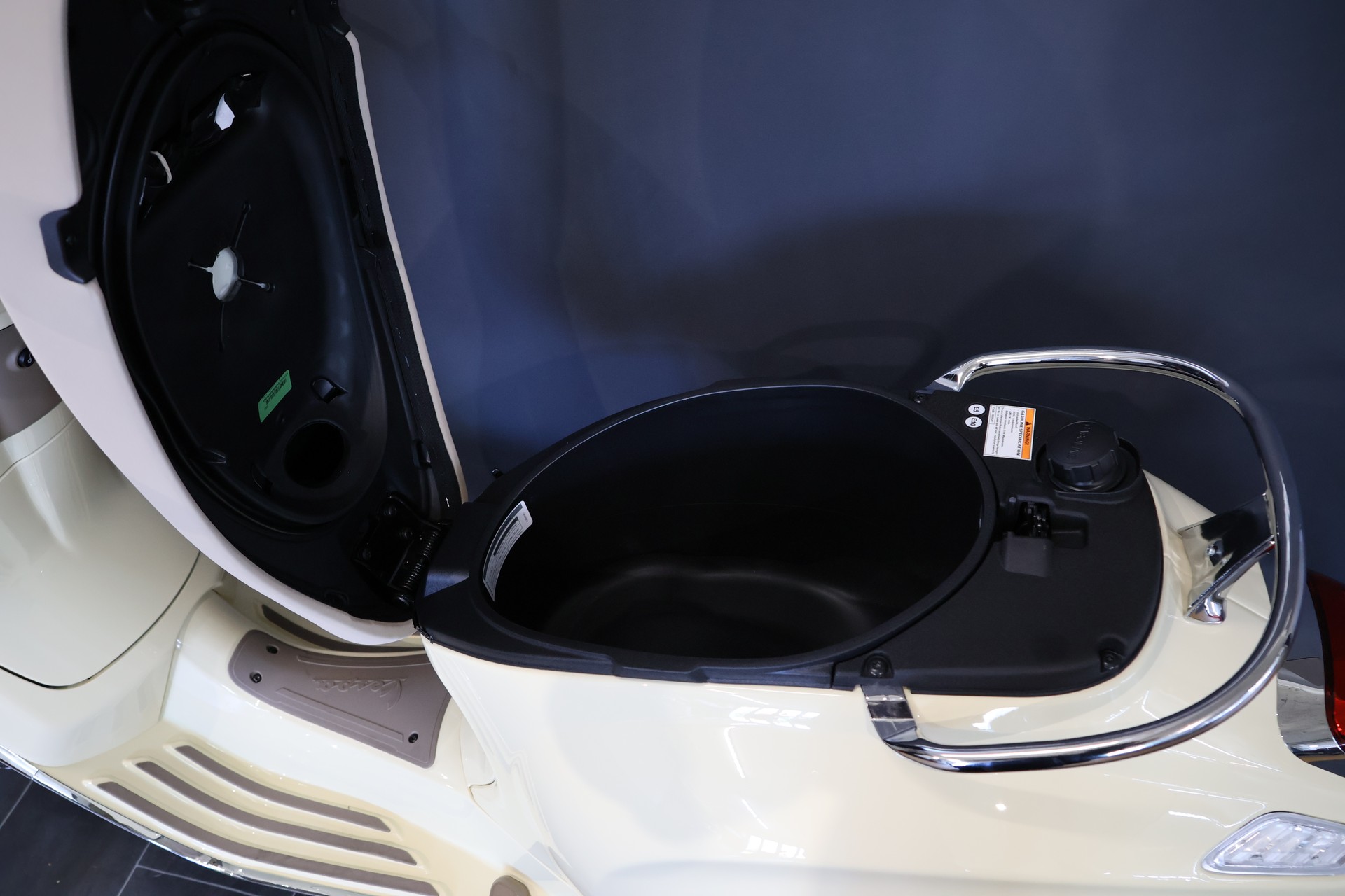 PIAGGIO Vespa Primavera 125 S E5+ MY26 (4 Jahre Garantie)-image-9