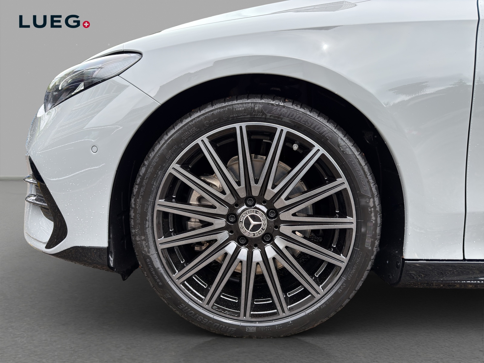 MERCEDES-BENZ CLA 220 8G-DCT 4Matic-image-6