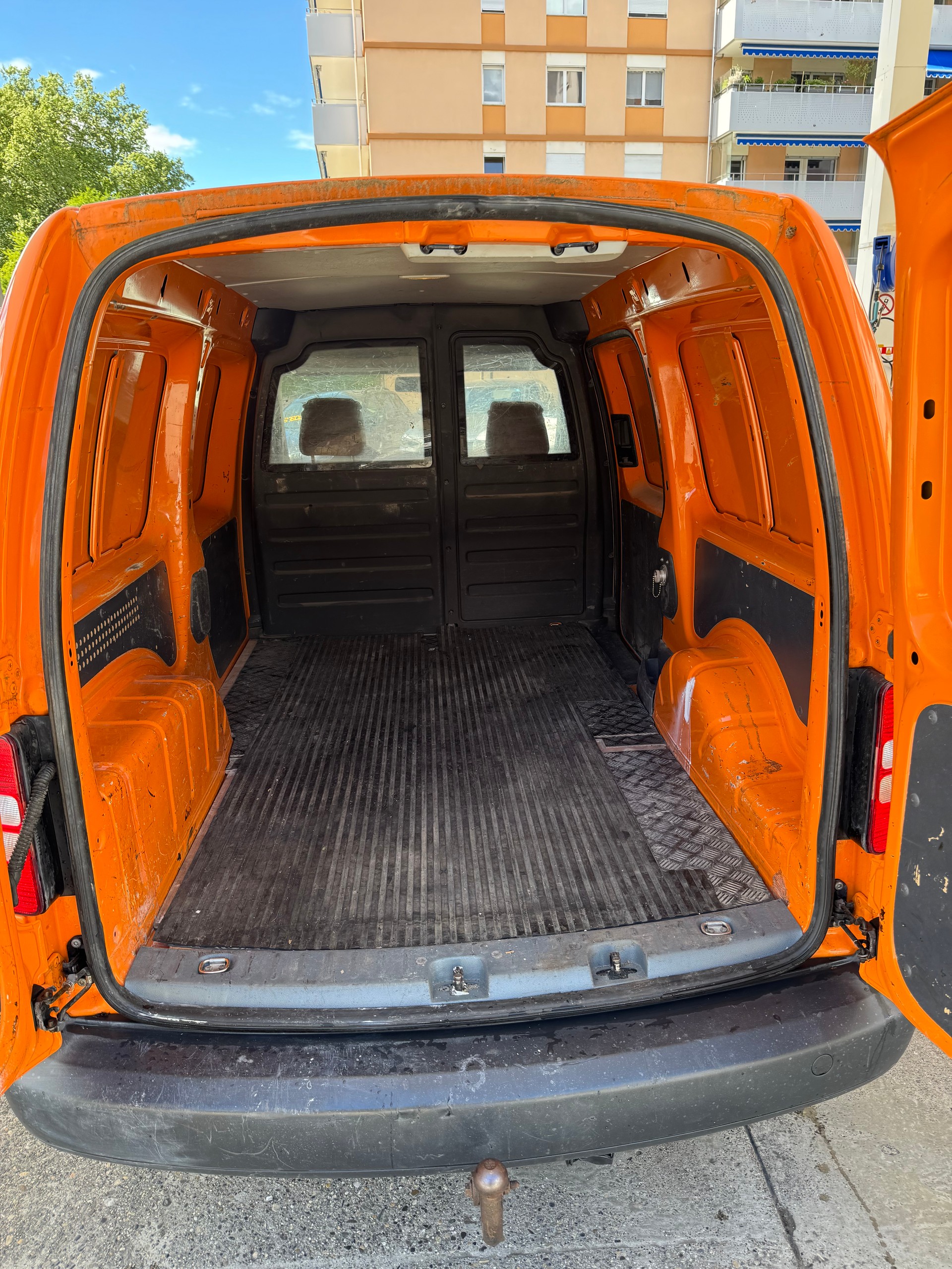 VW Caddy Maxi 1.6 TDI-image-6