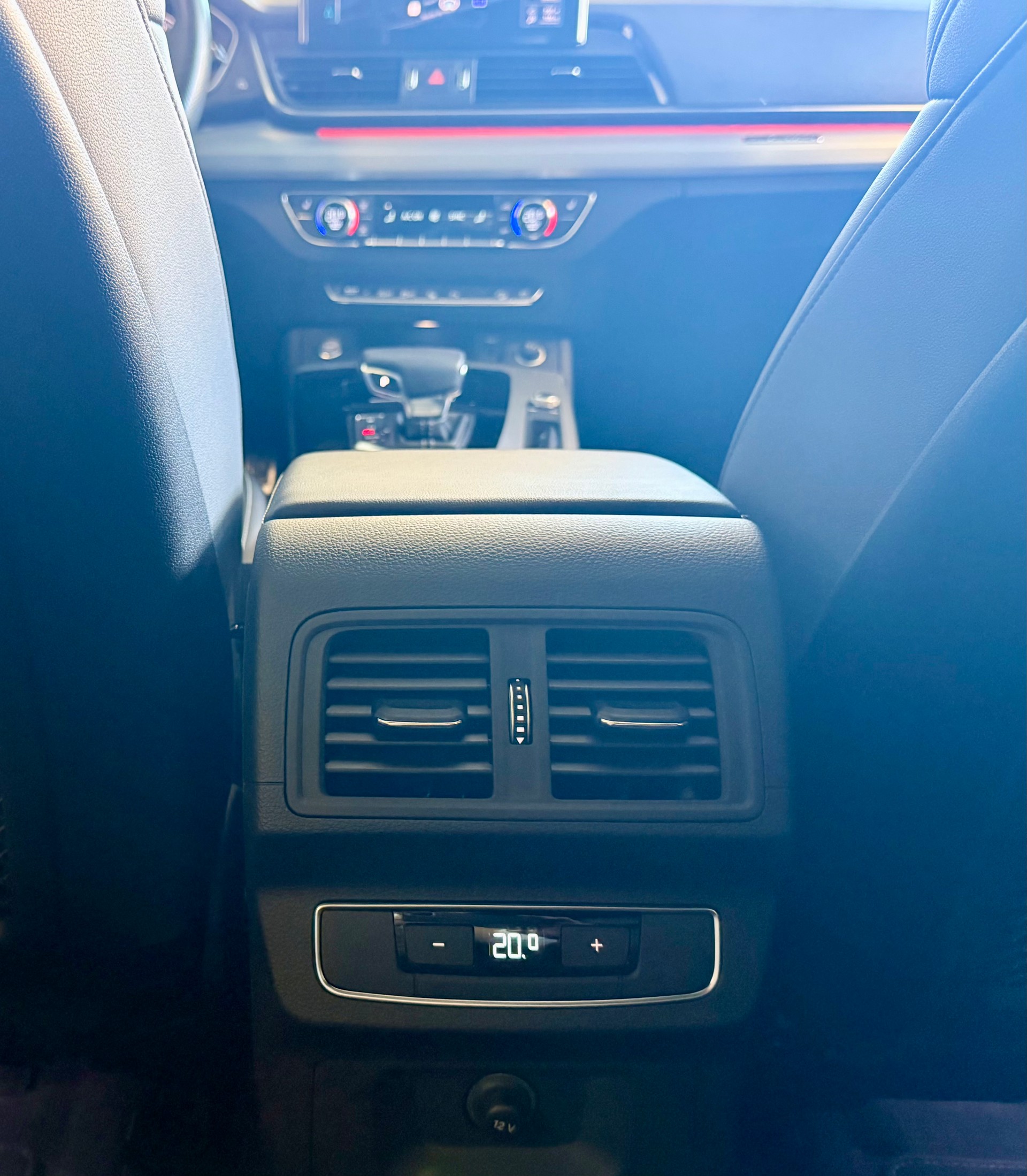 AUDI Q5 Sportback 45 TFSI S line quattro S-tronic-image-24