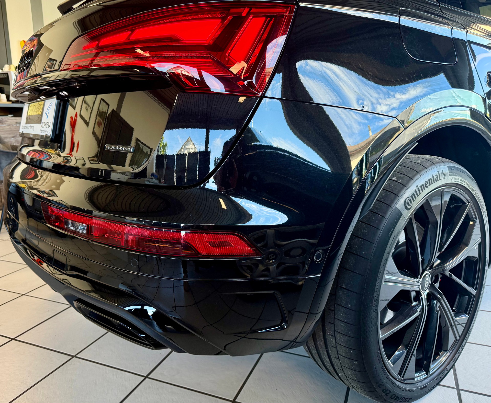 AUDI Q5 Sportback 45 TFSI S line quattro S-tronic-image-10
