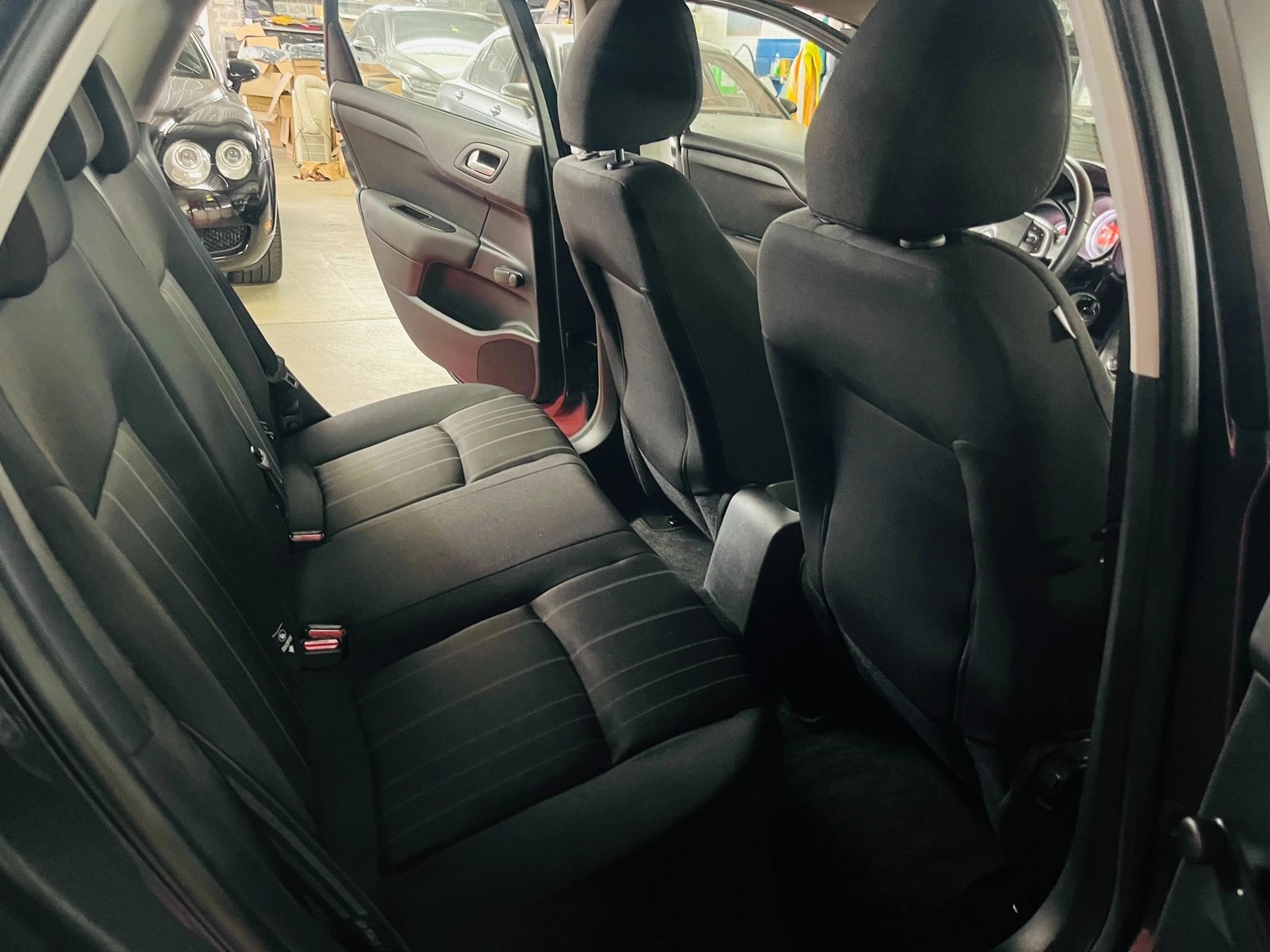 CITROEN C4 Berline 1.4 VTi Tonic-image-12