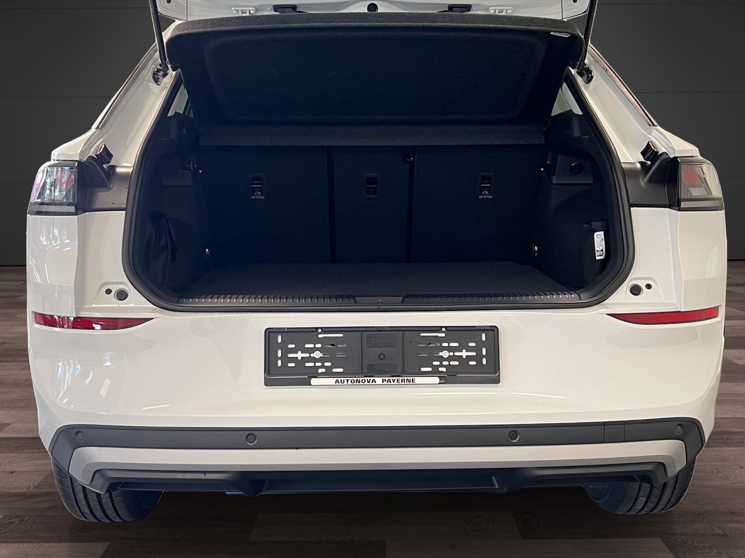 VW T-Roc 1.5 eTSI mHEV Life DSG-image-12