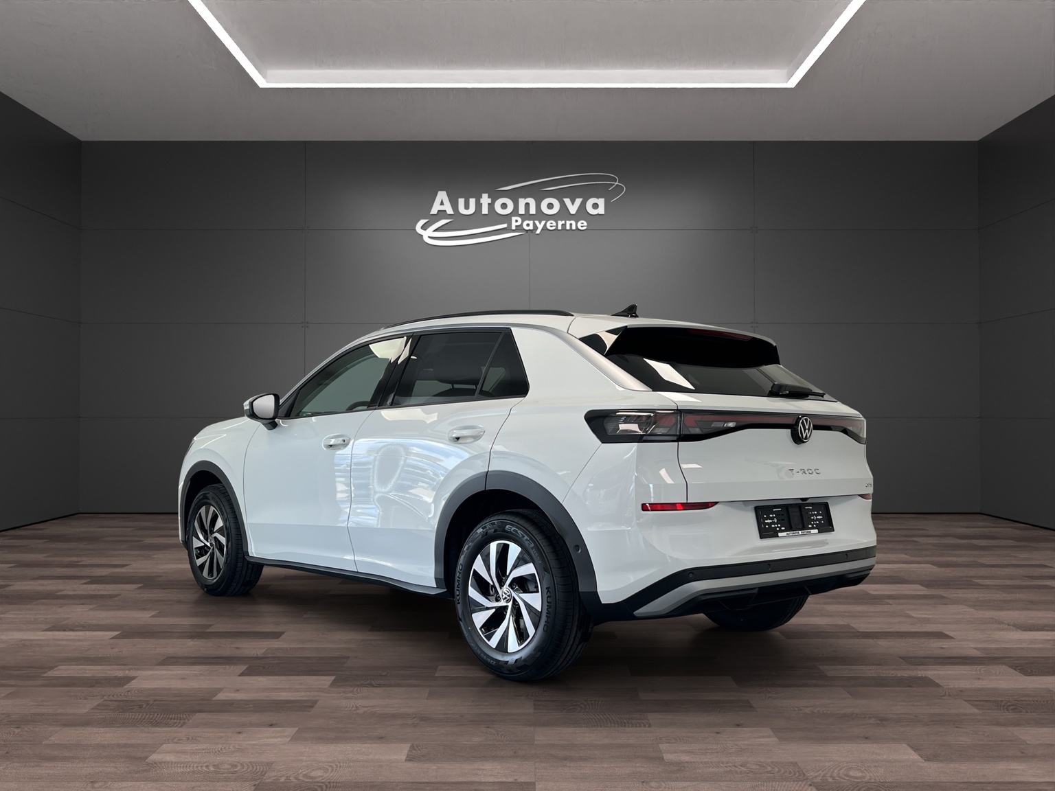 VW T-Roc 1.5 eTSI mHEV Life DSG-image-3