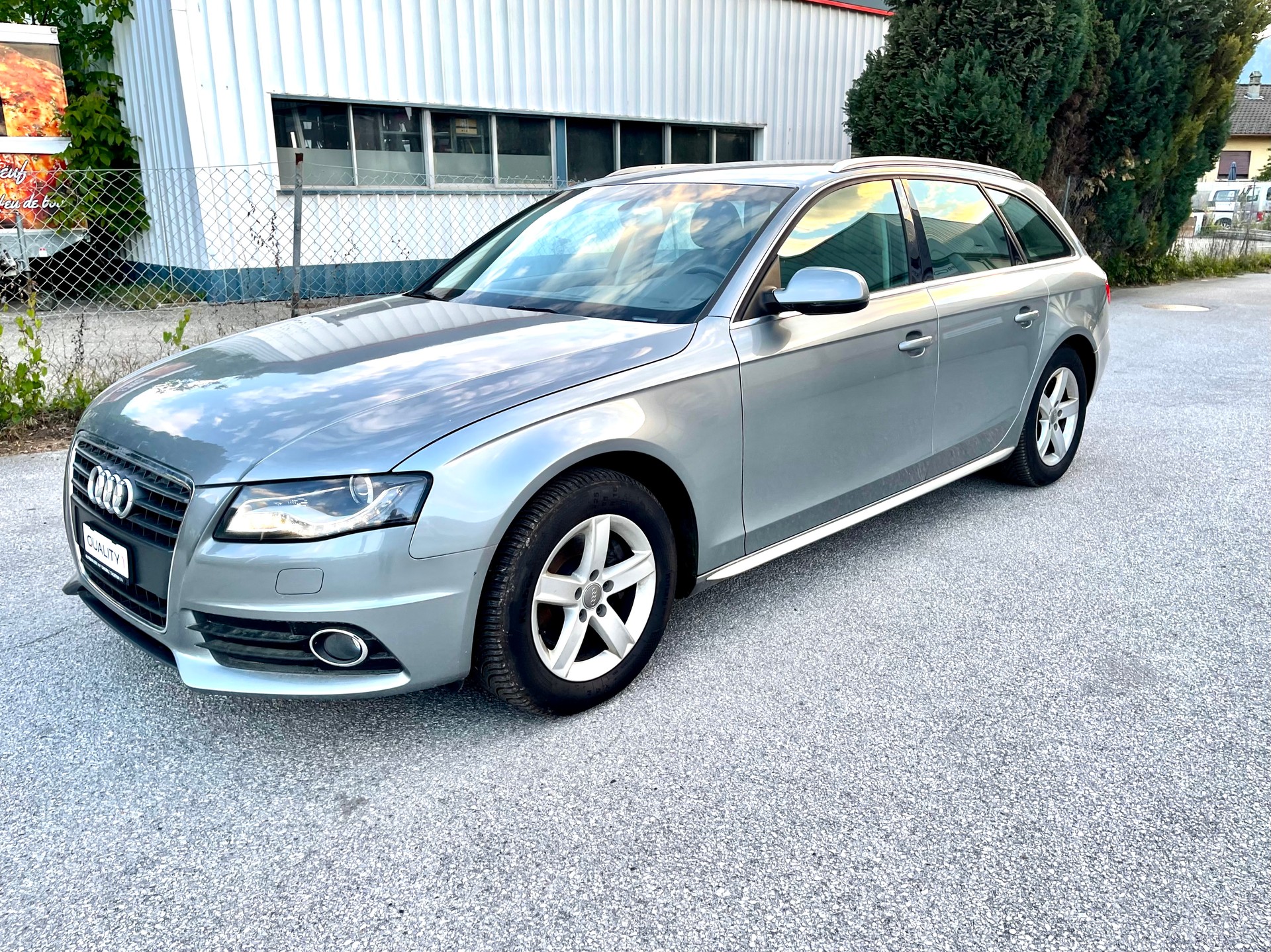AUDI A4 Avant 2.0 TFSI multitronic-image-21