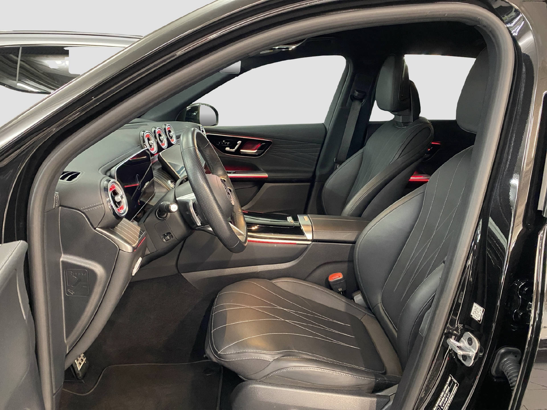 MERCEDES-BENZ GLC 300 AMG Line 4MATIC-image-6