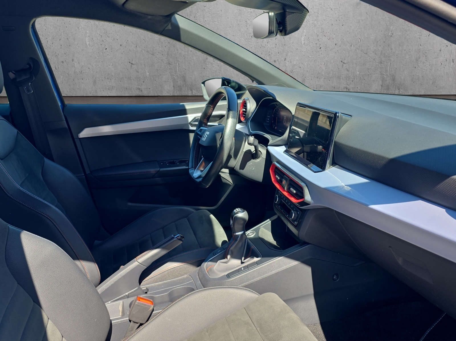 SEAT Ibiza 1.0 EcoTSI Hola FR-image-11