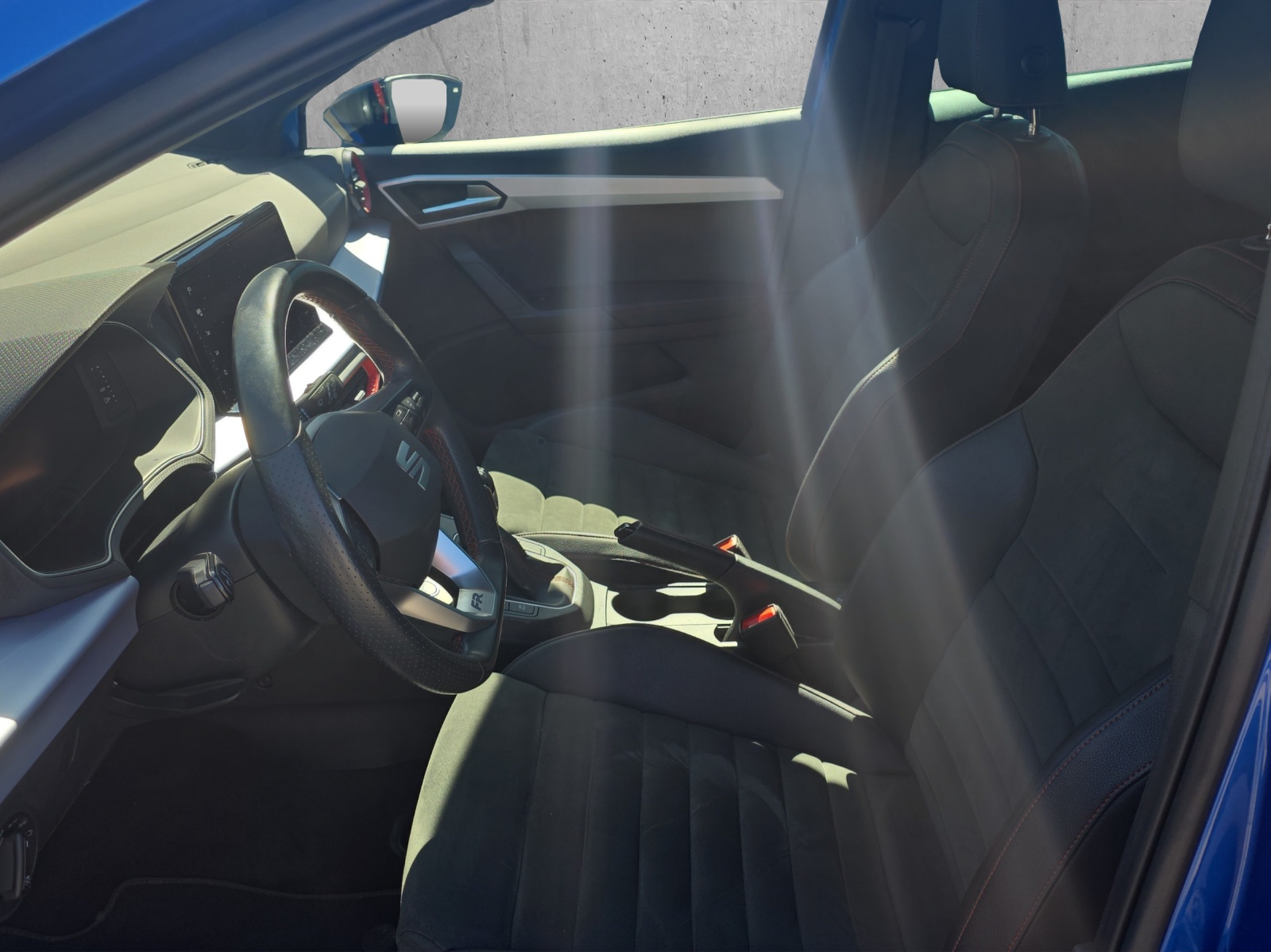 SEAT Ibiza 1.0 EcoTSI Hola FR-image-10