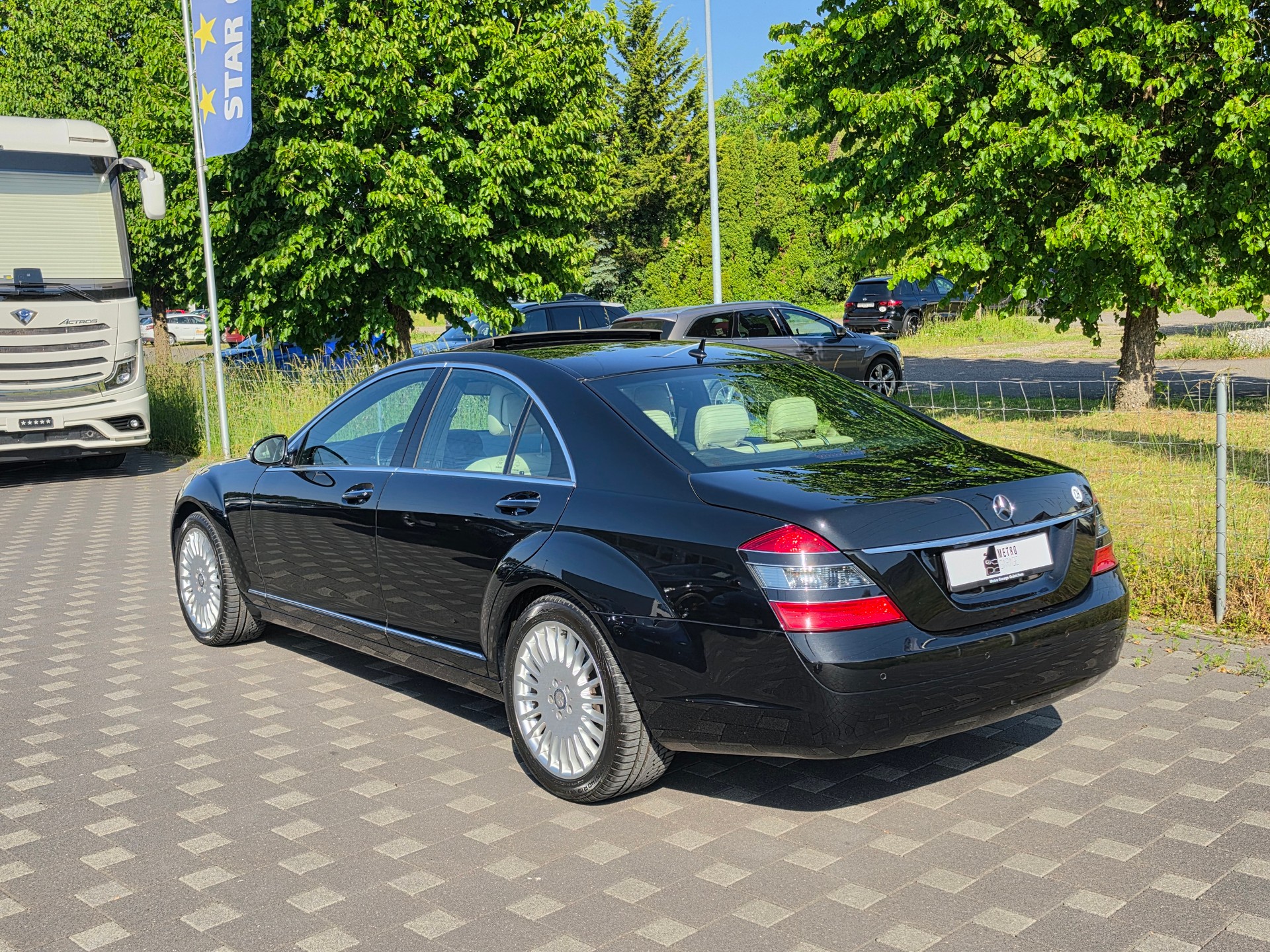 MERCEDES-BENZ S 350 7G-Tronic-image-2