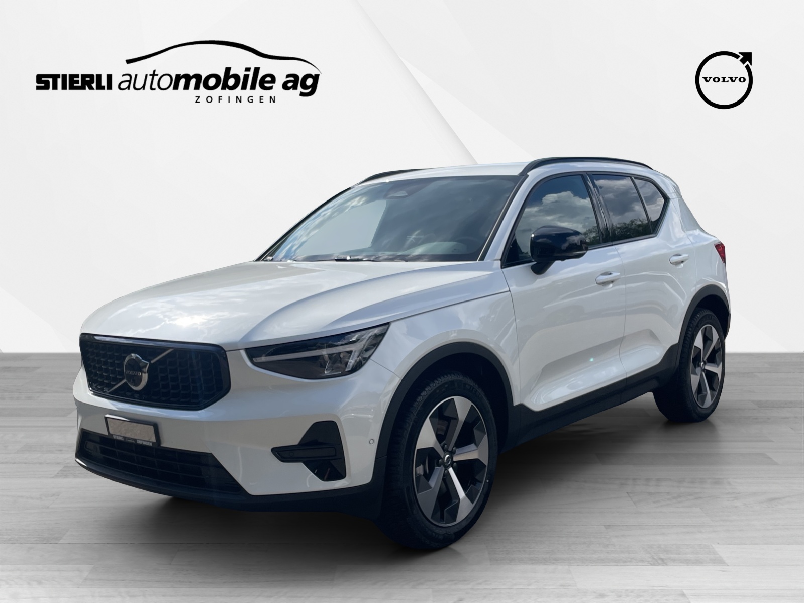 VOLVO XC40 2.0 B3 MH Plus Dark
