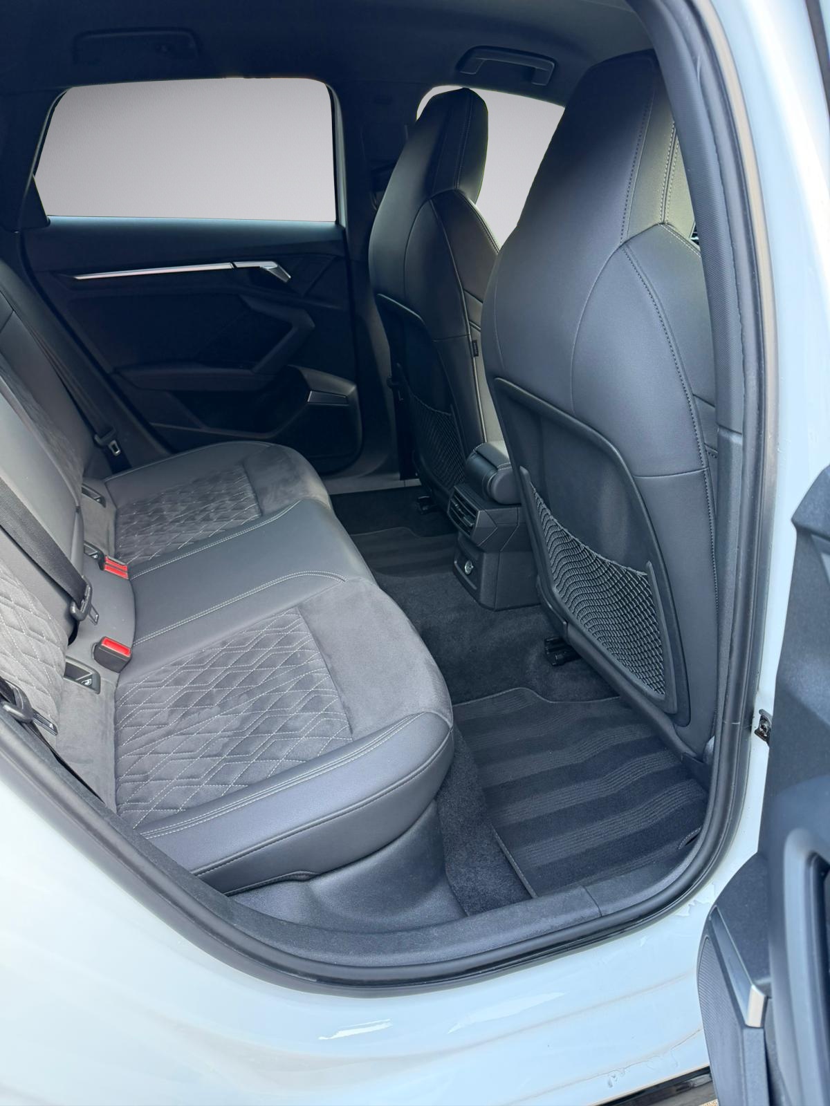 AUDI A3 Sportback 35 TFSI S line Attraction S-tronic-image-11
