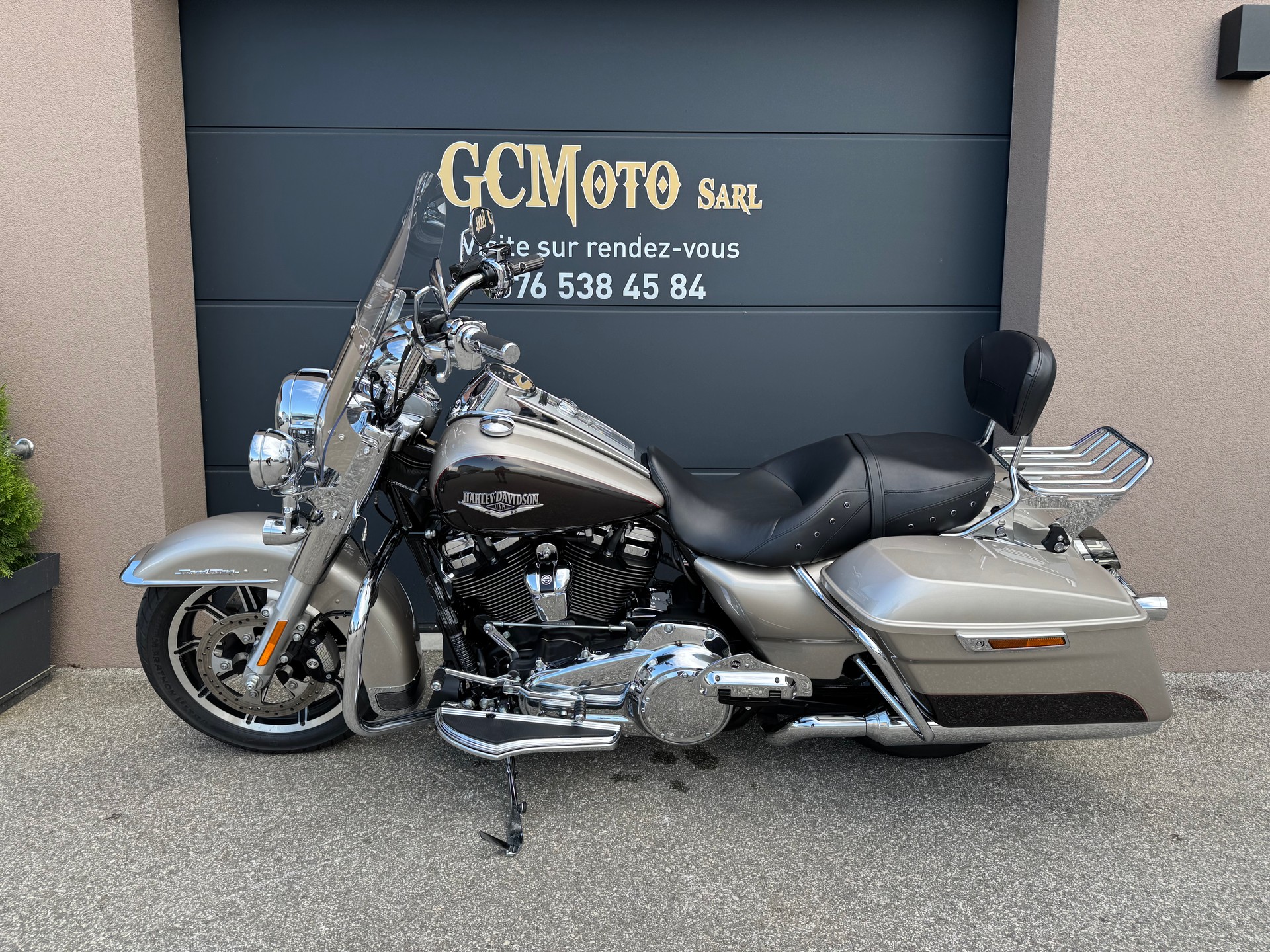 HARLEY-DAVIDSON FLHR Road King 107 ABS-showroom-element-2