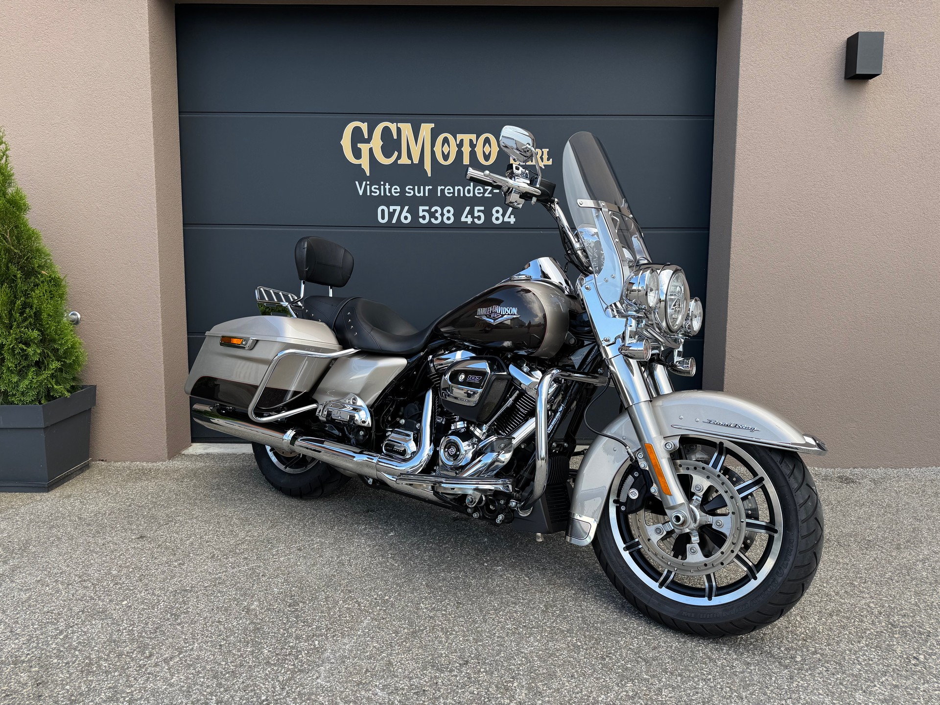 HARLEY-DAVIDSON FLHR Road King 107 ABS-showroom-element-1