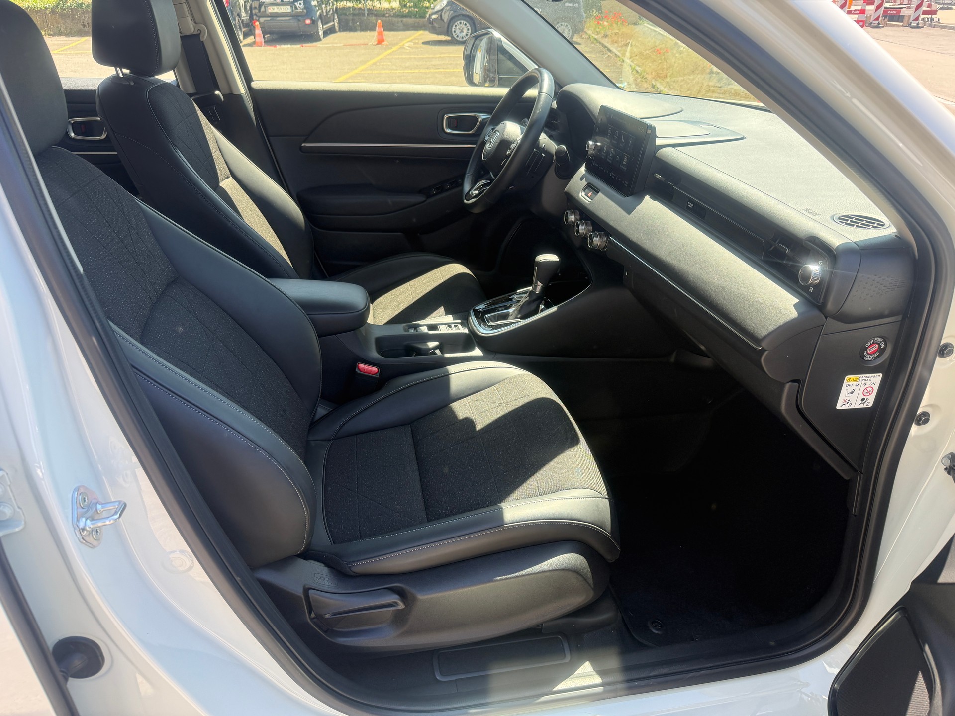 HONDA HR-V 1.5i-MMD Advance Style CVT-image-10