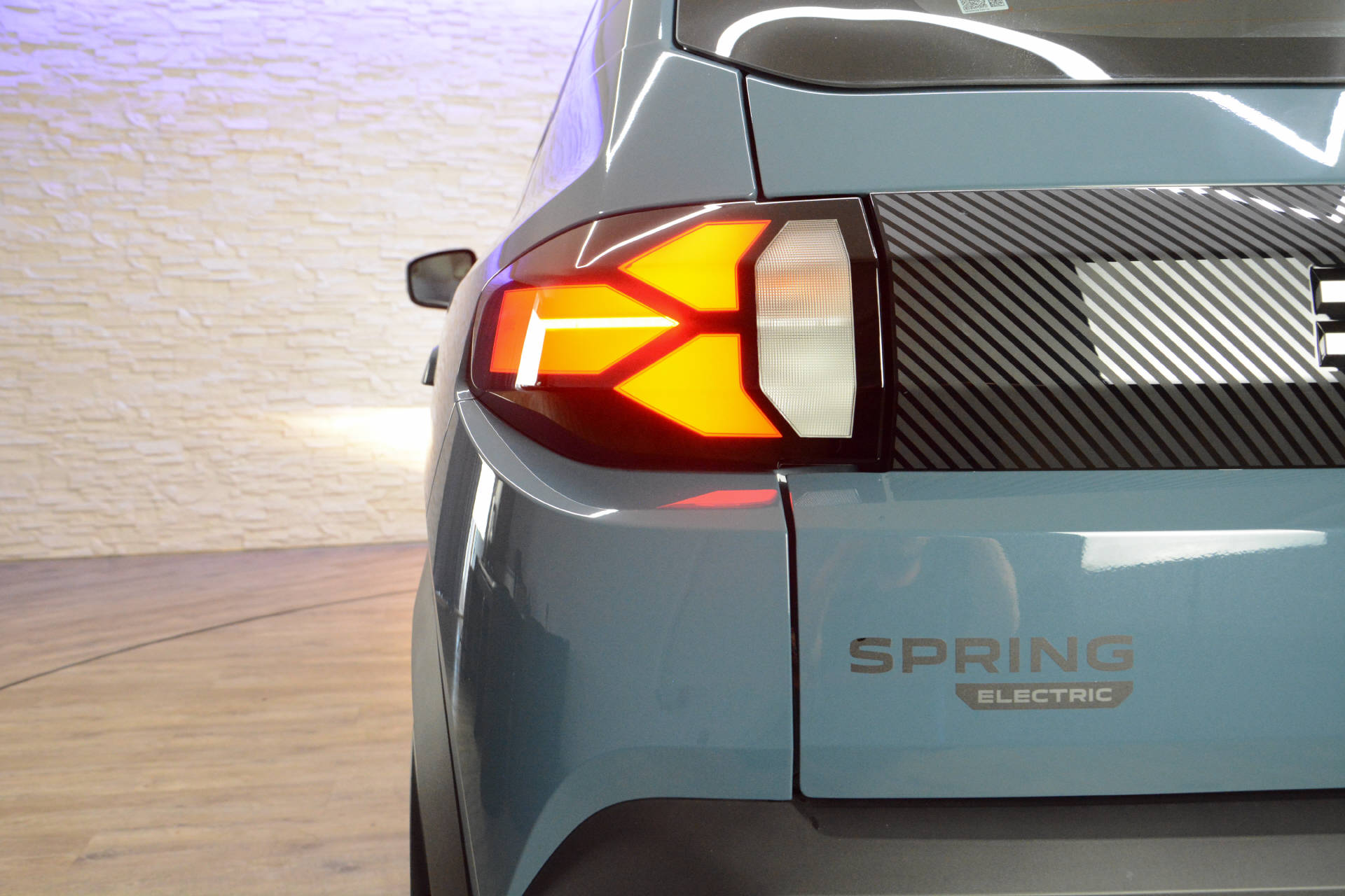 DACIA Spring Expression *CCS-Ladeanschluss*-image-22