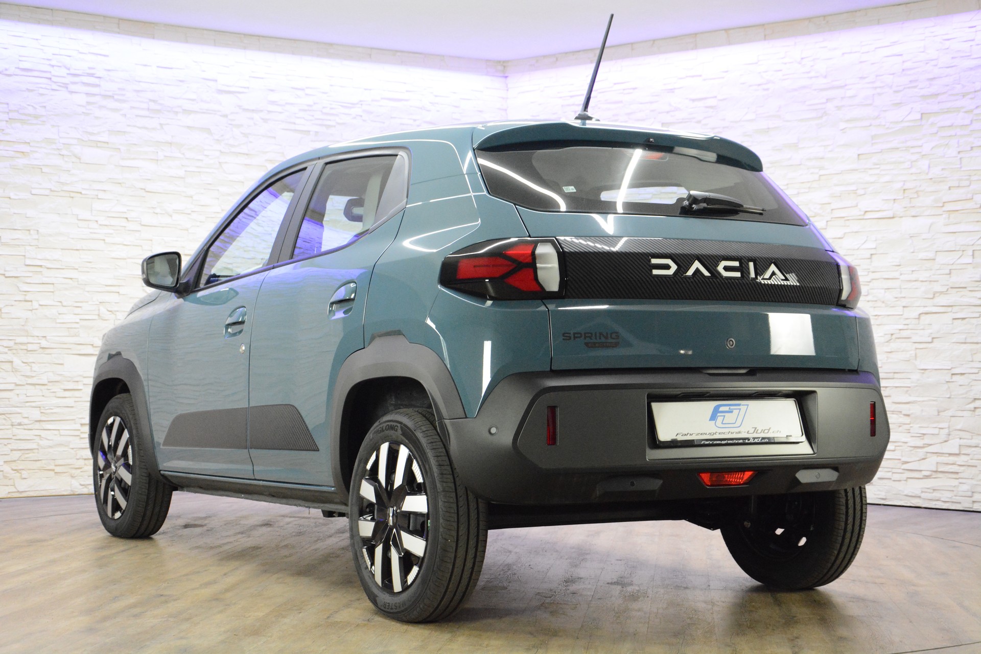 DACIA Spring Expression *CCS-Ladeanschluss*-image-5