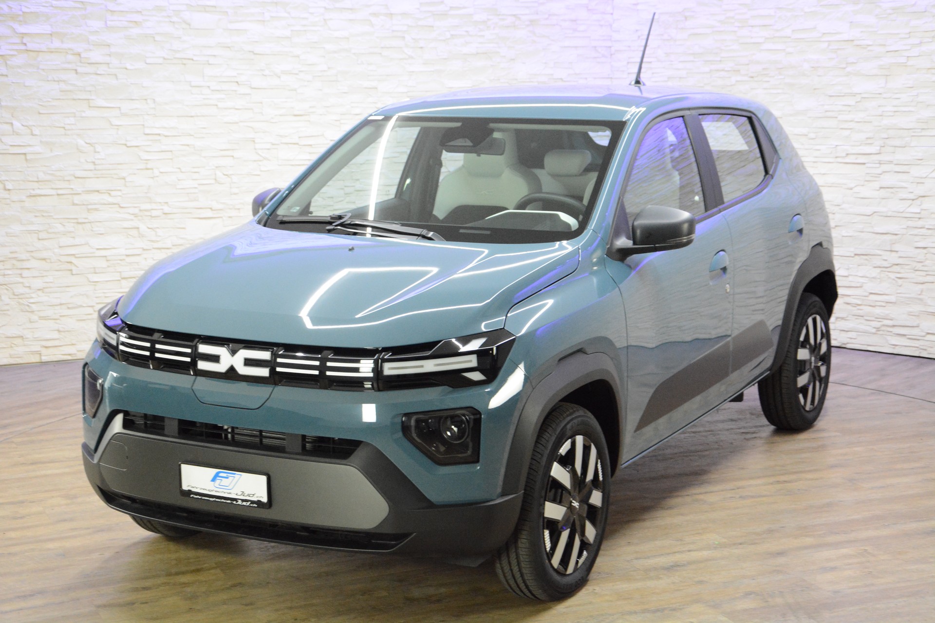 DACIA Spring Expression *CCS-Ladeanschluss*-image-6