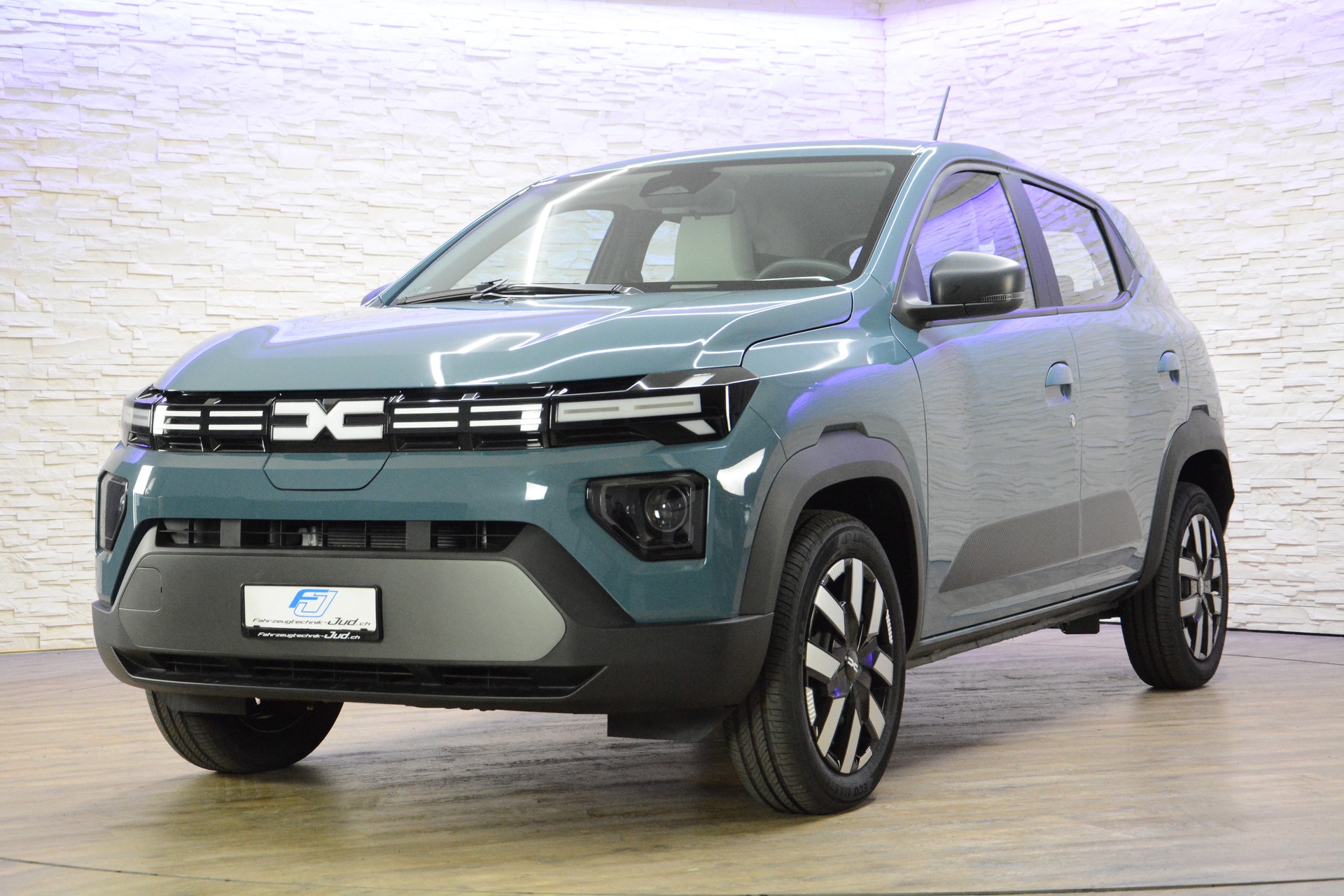 DACIA Spring Expression *CCS-Ladeanschluss*-image-0
