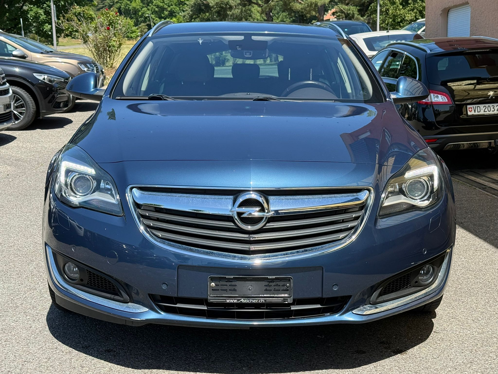 Car photo