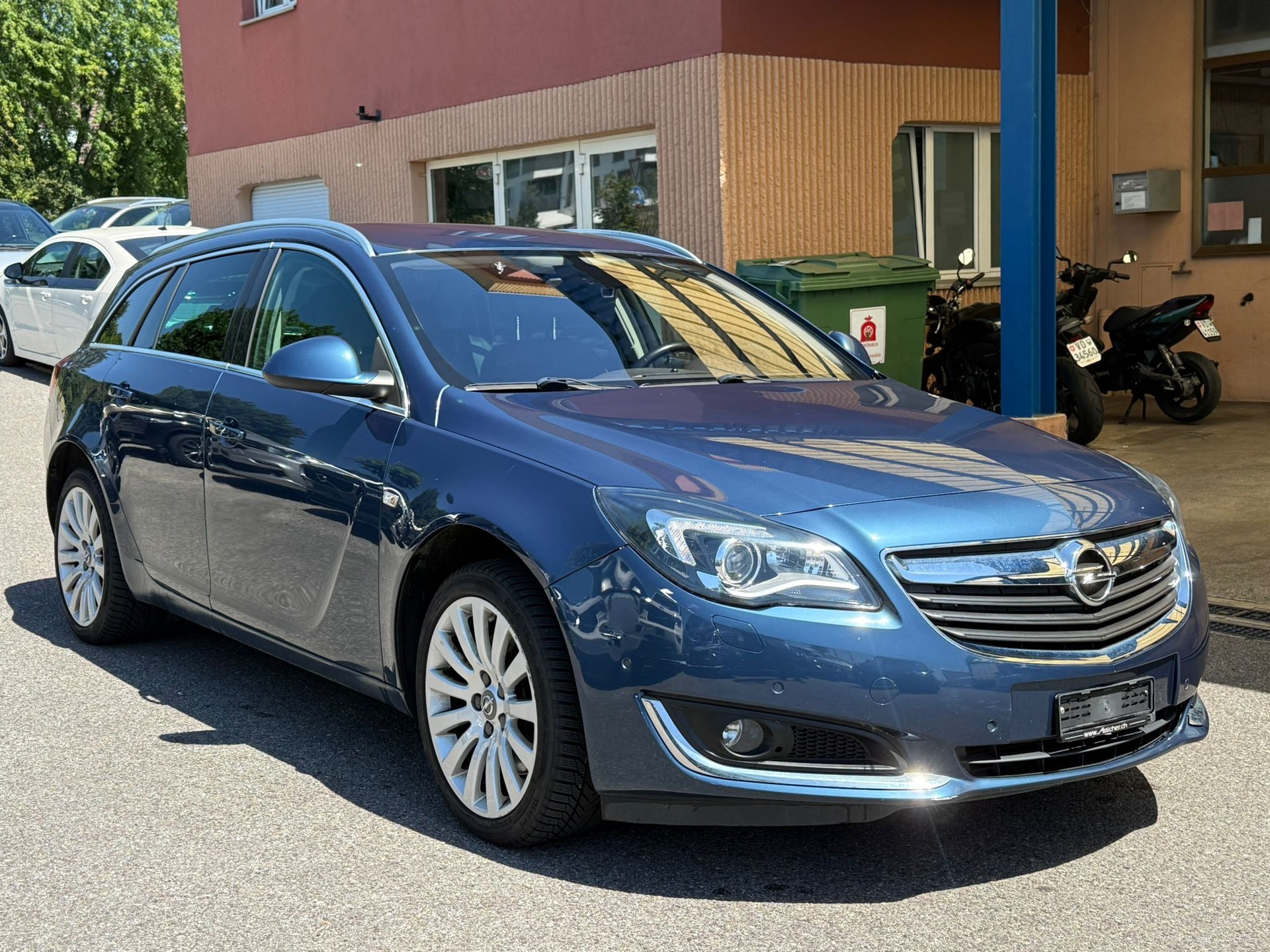 OPEL Insignia Sports Tourer 2.0 Turbo Cosmo 4WD-image-1
