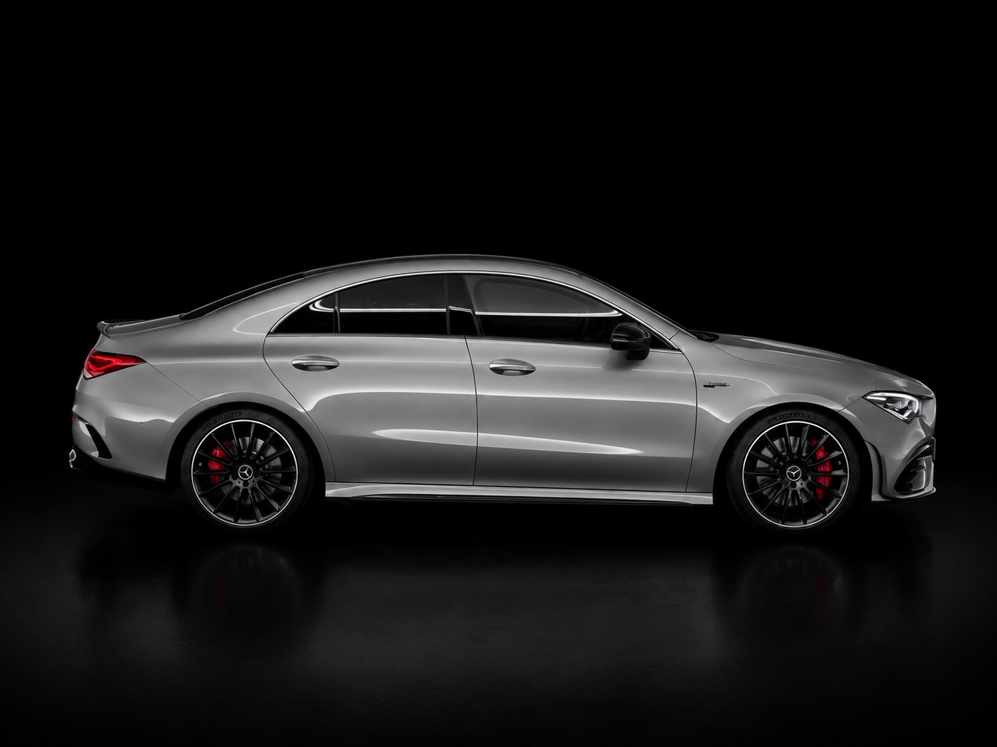 MERCEDES-BENZ CLA 35 AMG 4Matic 7G-DCT-image-1