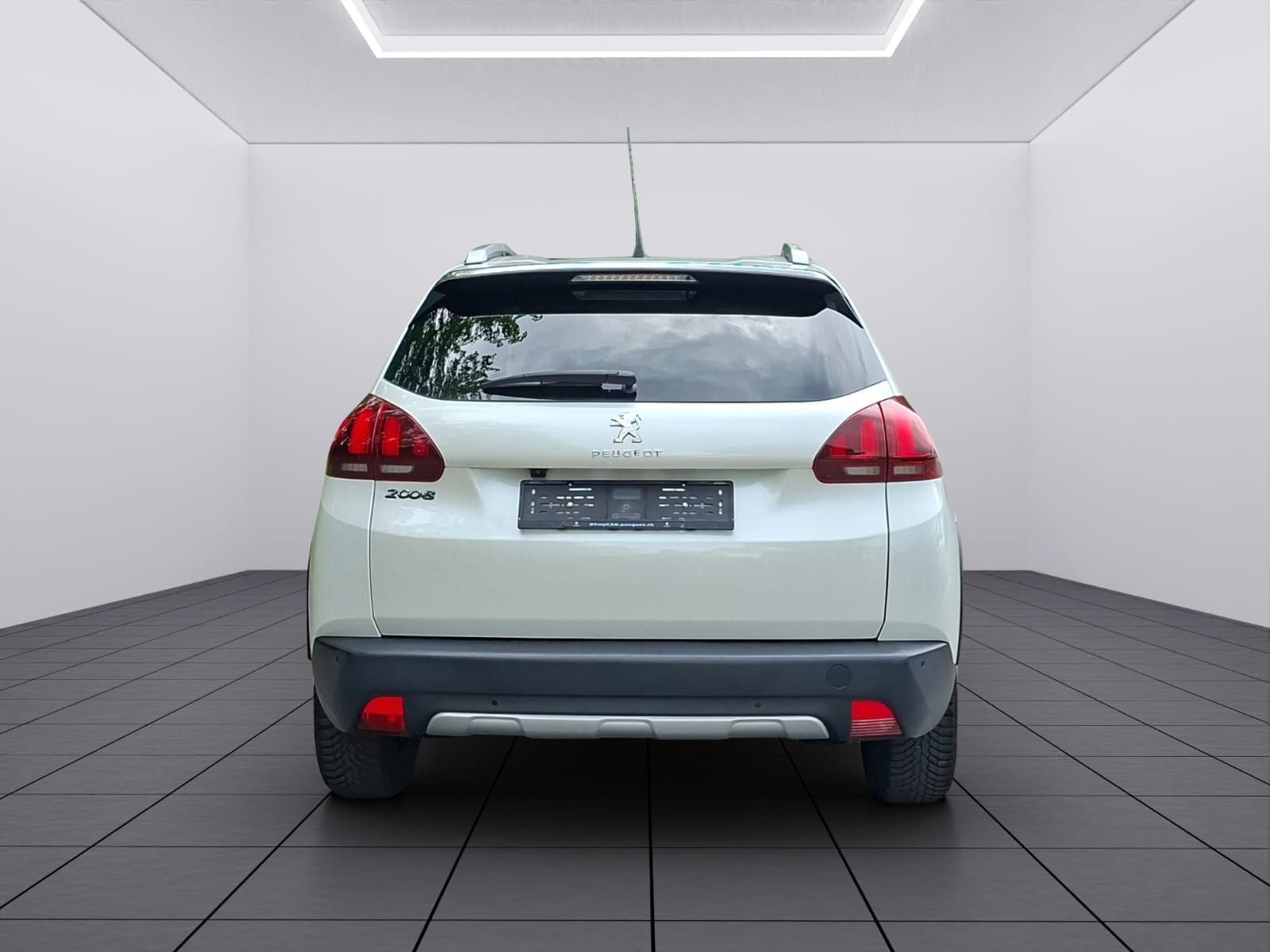 PEUGEOT 2008 1.2 PureTech Allure-image-5