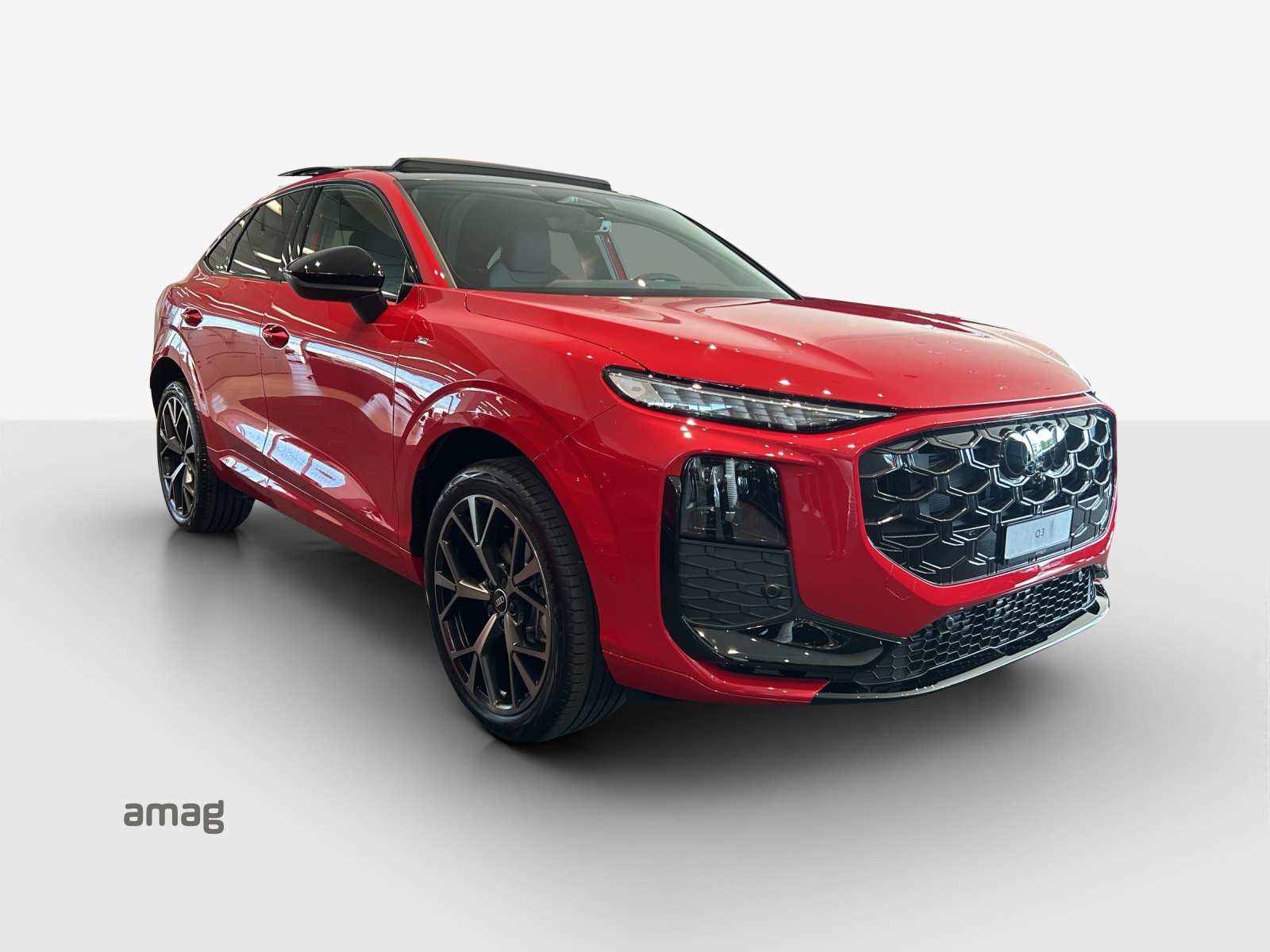 AUDI Q3 Sportback 110 kW TFSI S tronic-image-5
