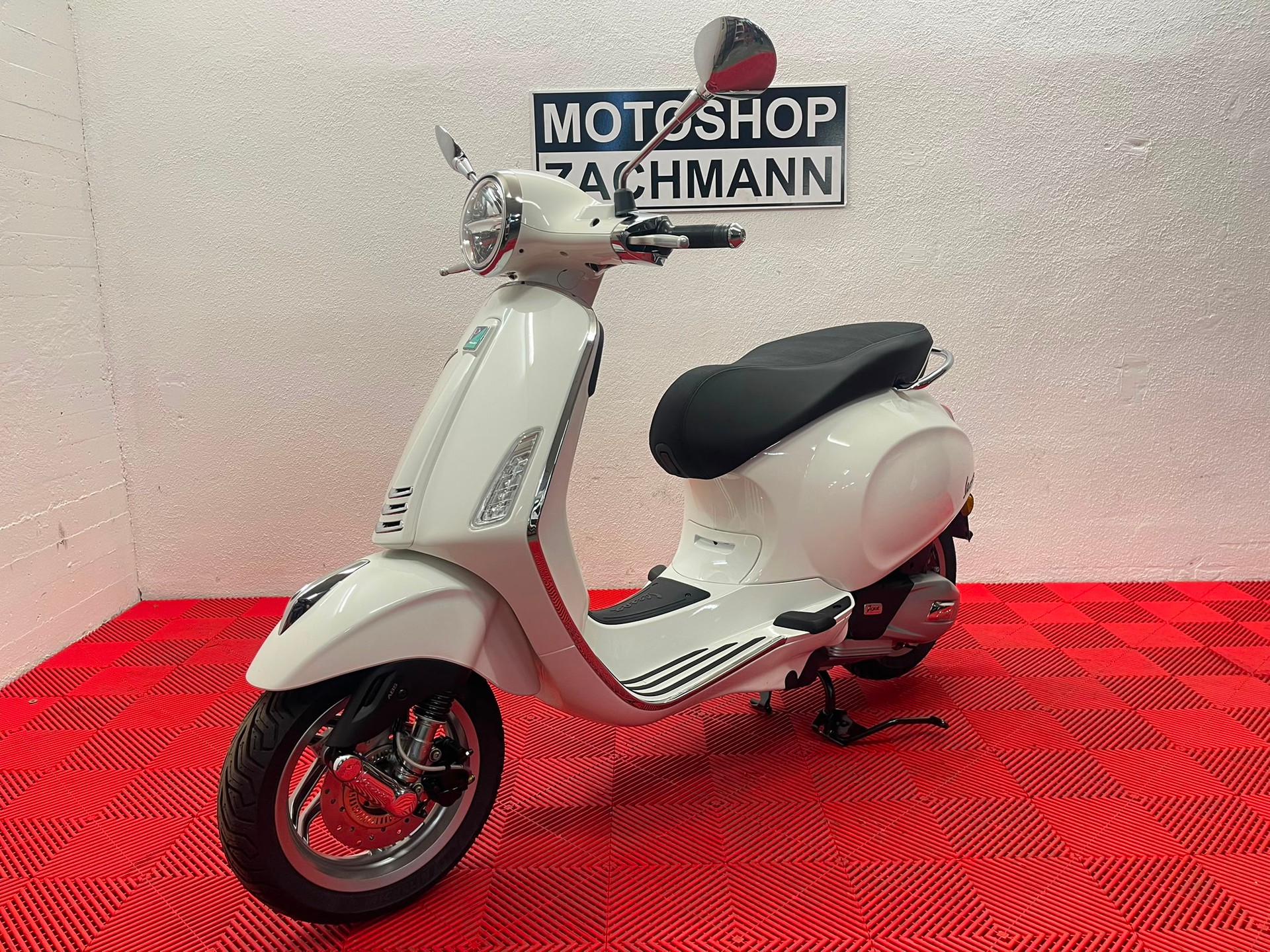 PIAGGIO Vespa 125 Primavera Euro 5+-showroom-element-2