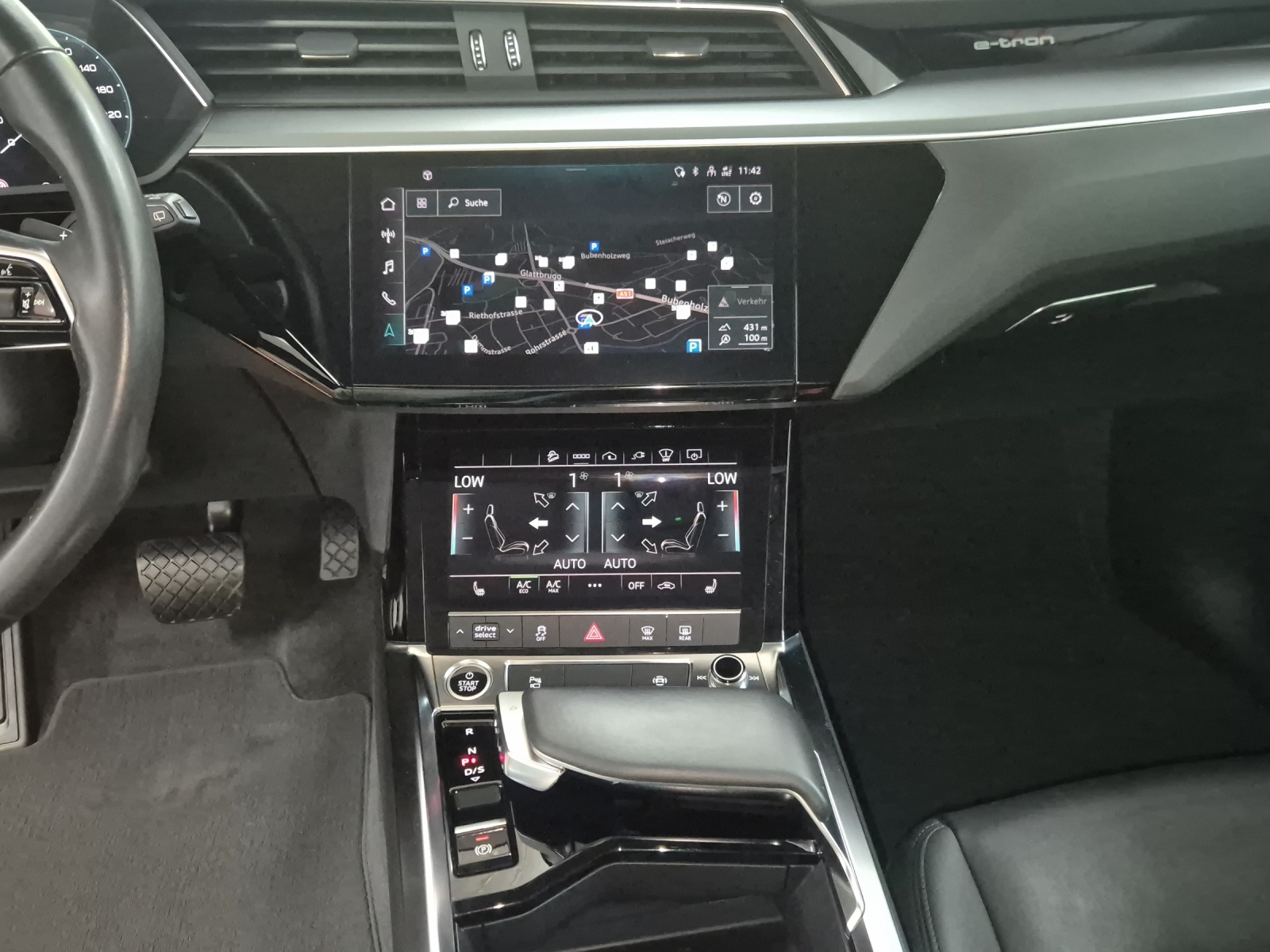 AUDI e-tron 50 S Line Attraction quattro-image-10