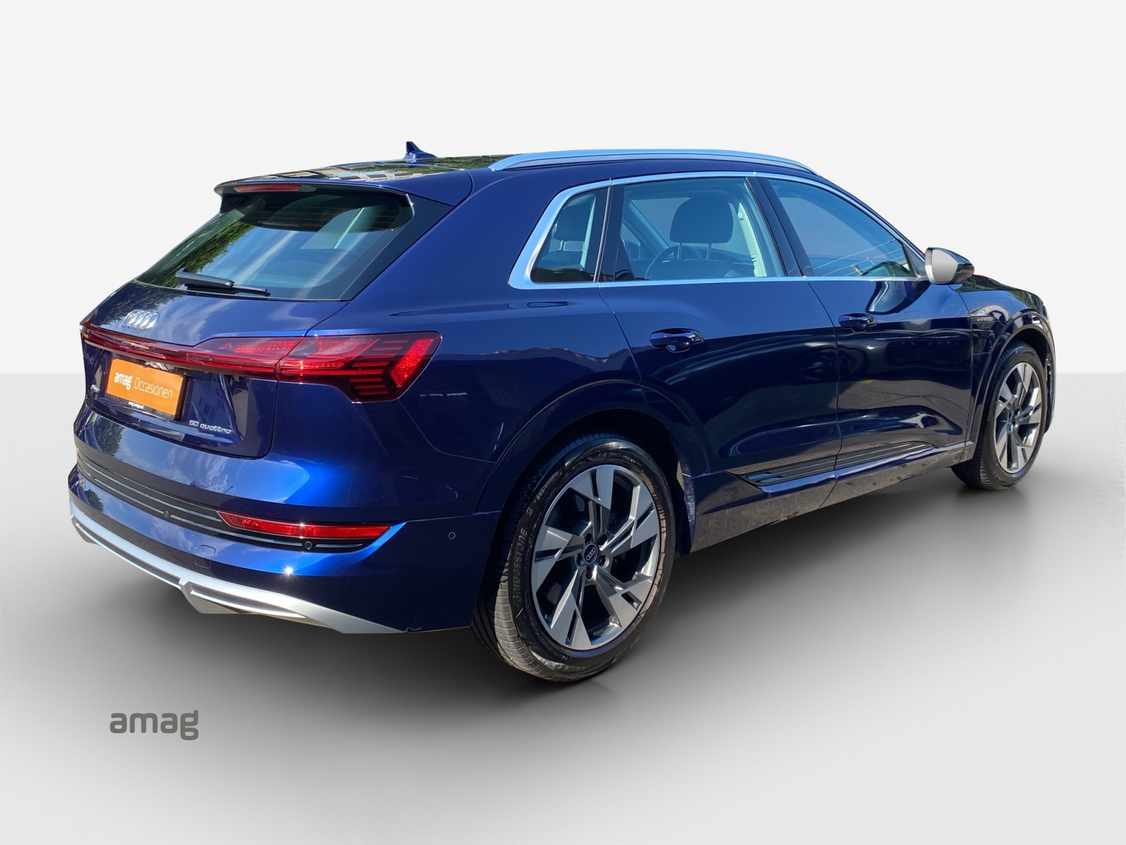 AUDI e-tron 50 S Line Attraction quattro-image-5