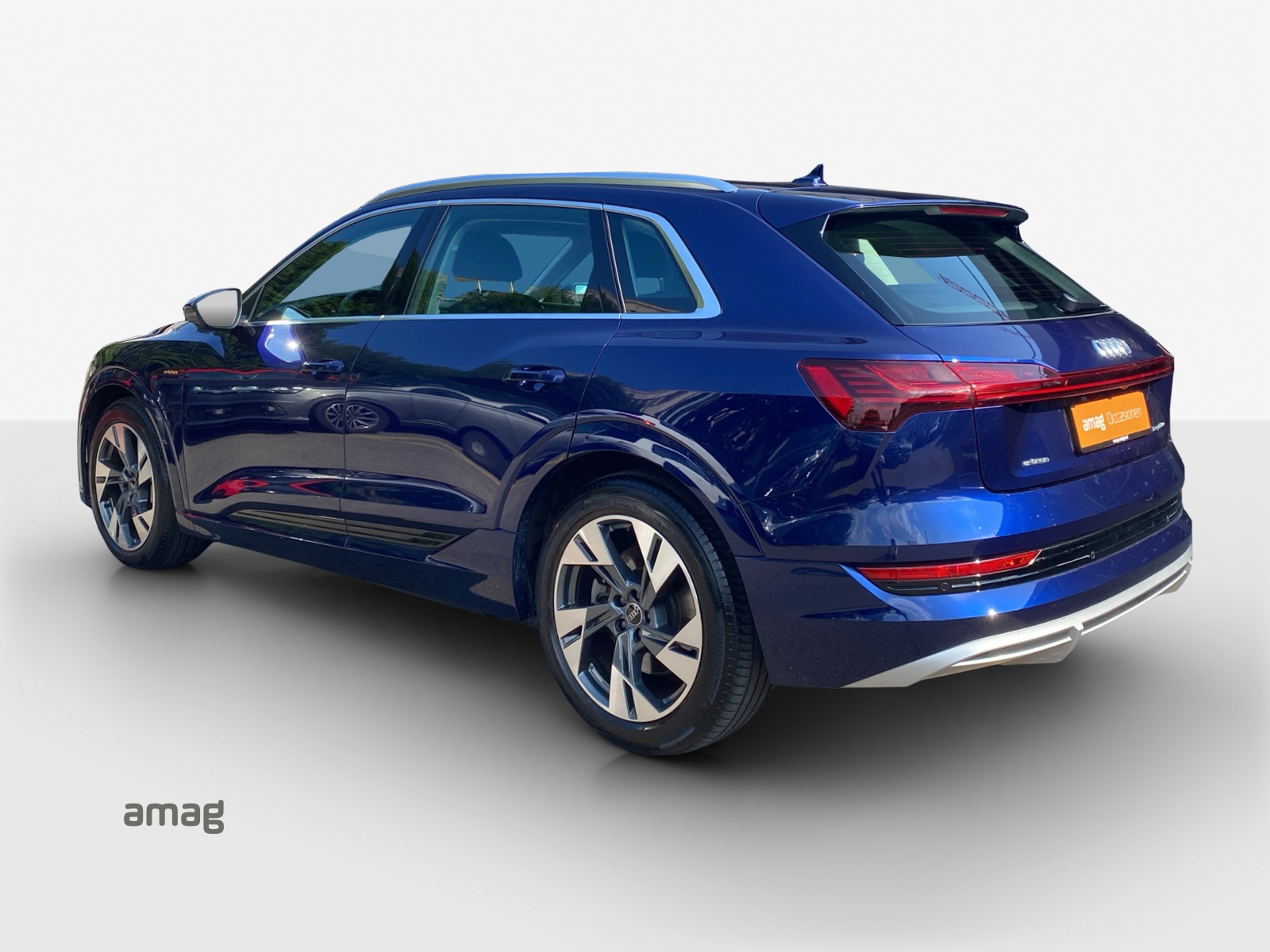 AUDI e-tron 50 S Line Attraction quattro-image-2