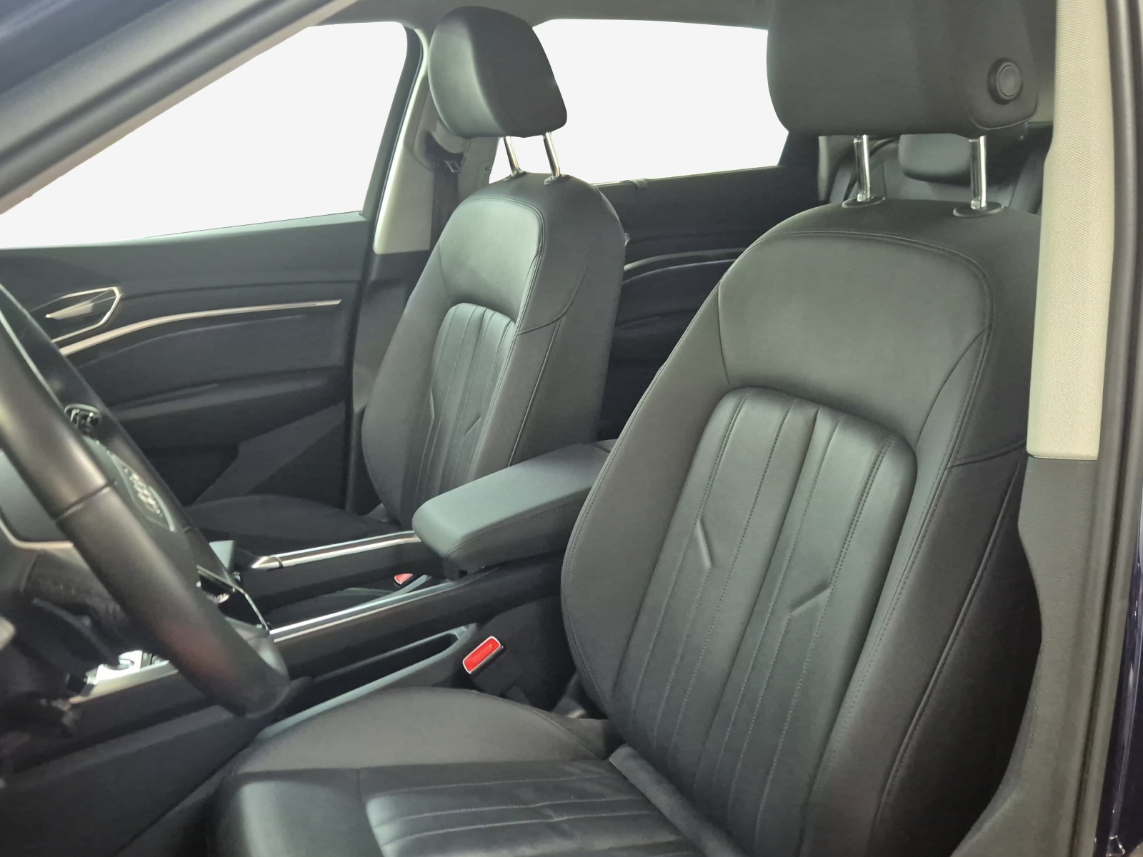 AUDI e-tron 50 S Line Attraction quattro-image-7