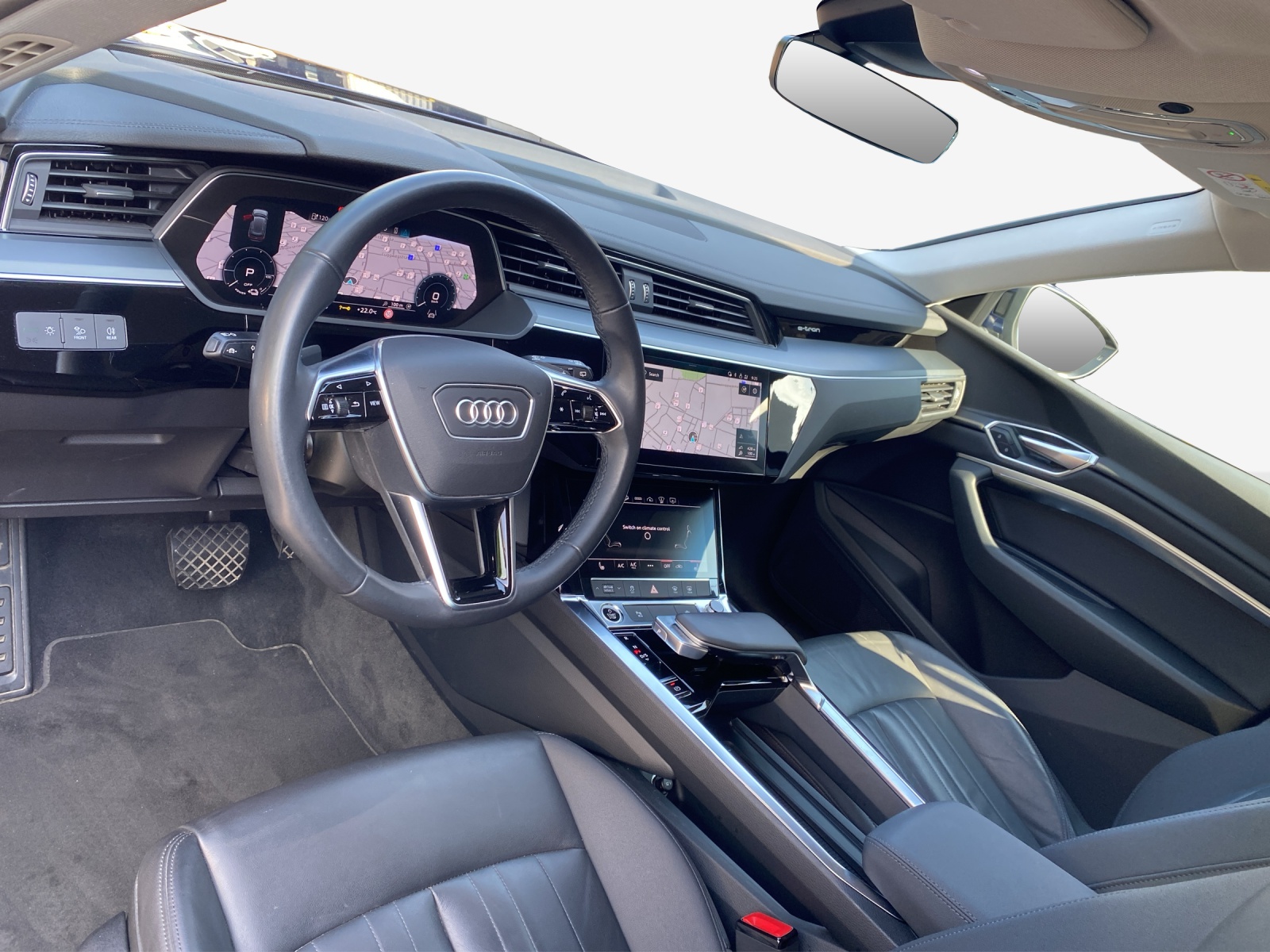 AUDI e-tron 50 S Line Attraction quattro-image-16
