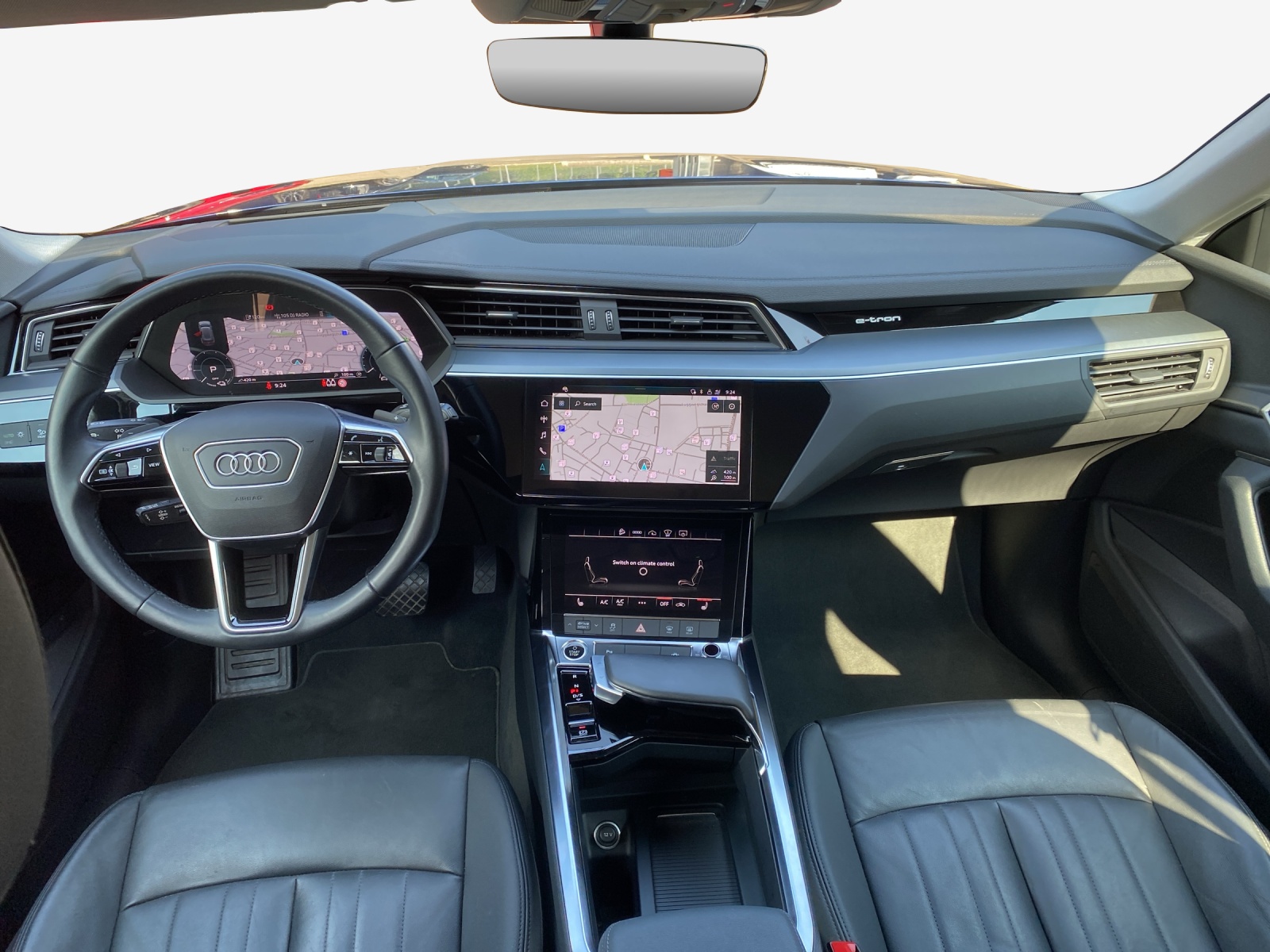 AUDI e-tron 50 S Line Attraction quattro-image-9
