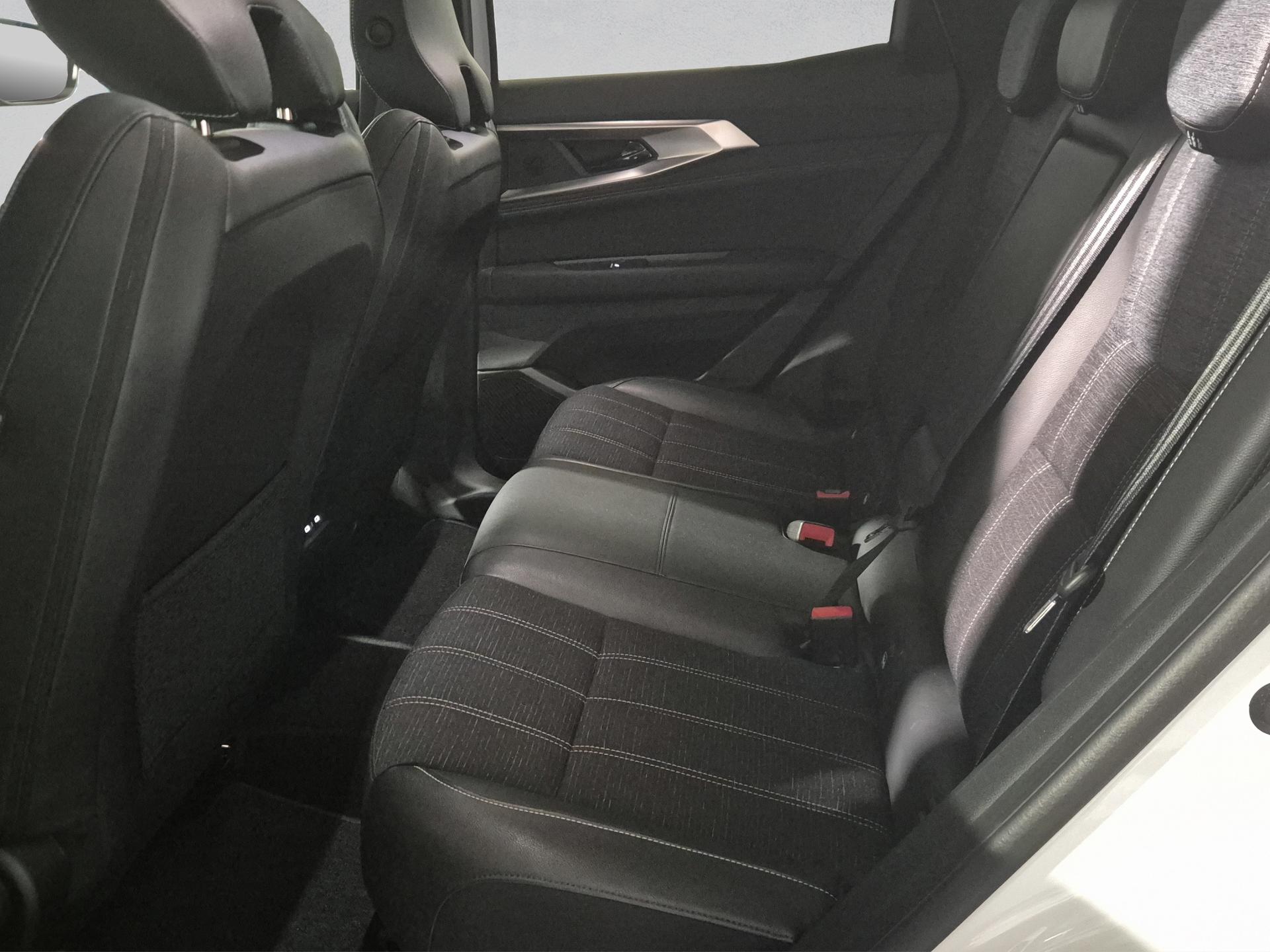 RENAULT Austral 1.2 HEV 200 Techno A-image-14
